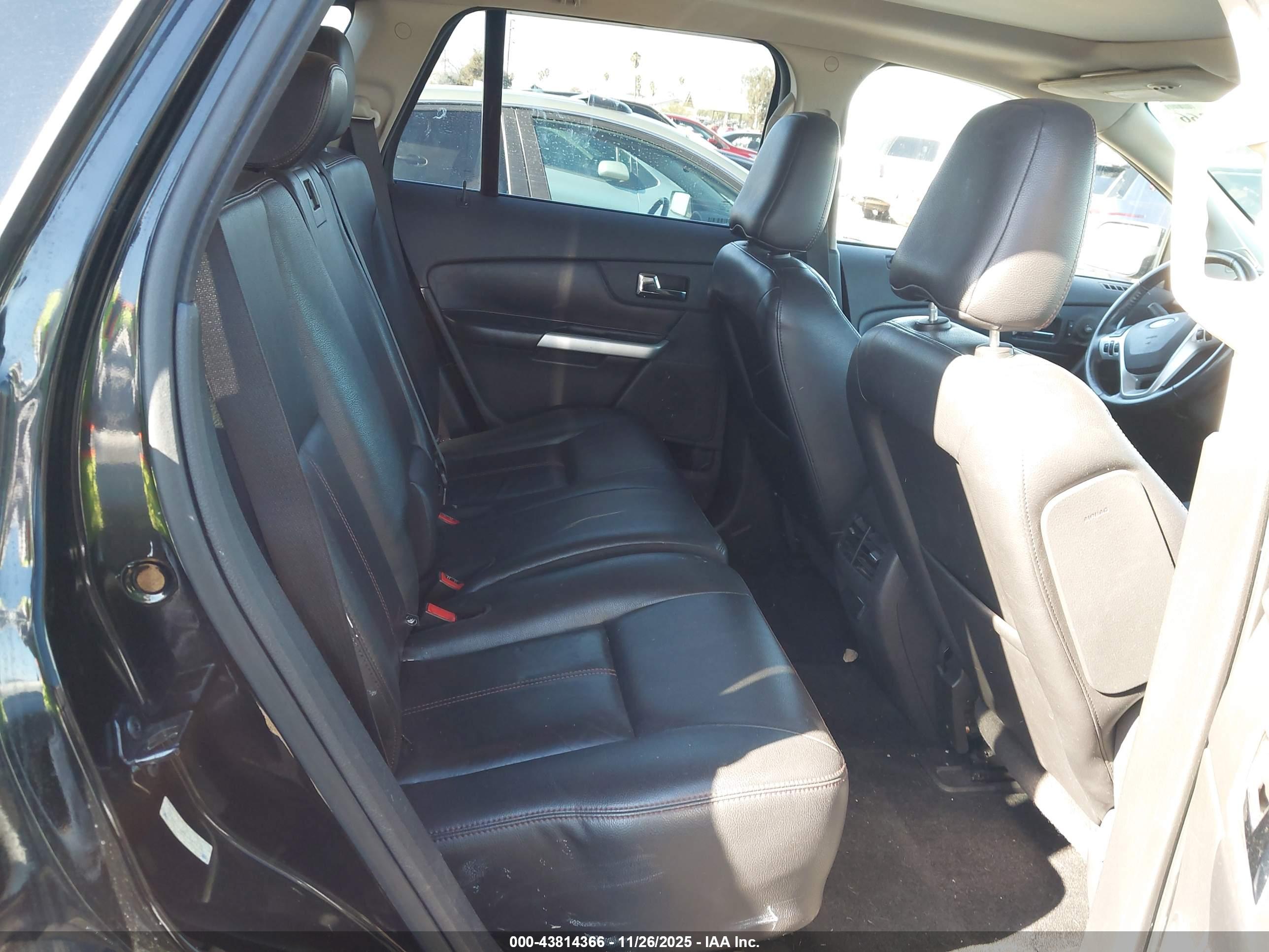 FORD EDGE image 8