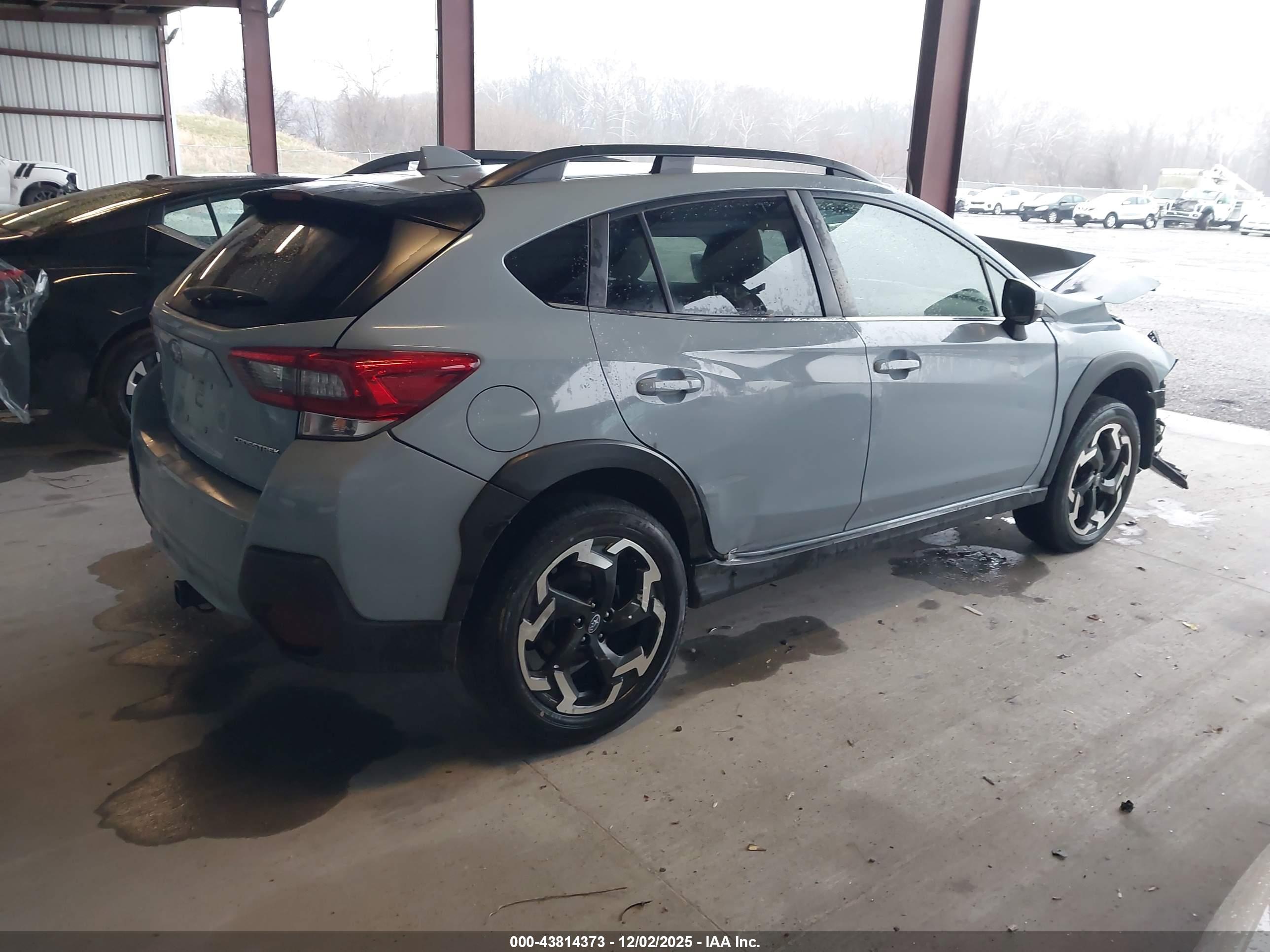 SUBARU CROSSTREK image 4