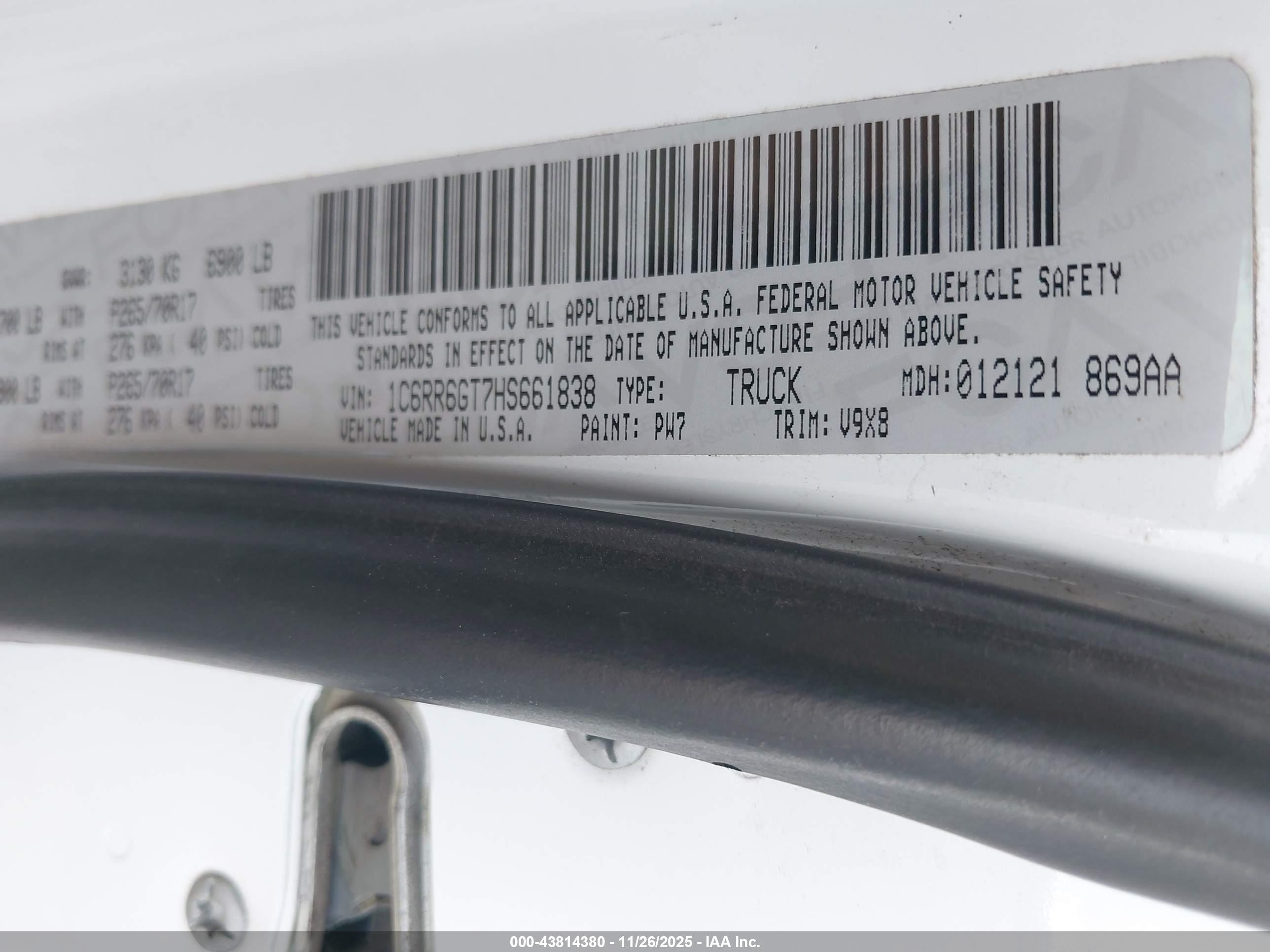 RAM 1500 image 9