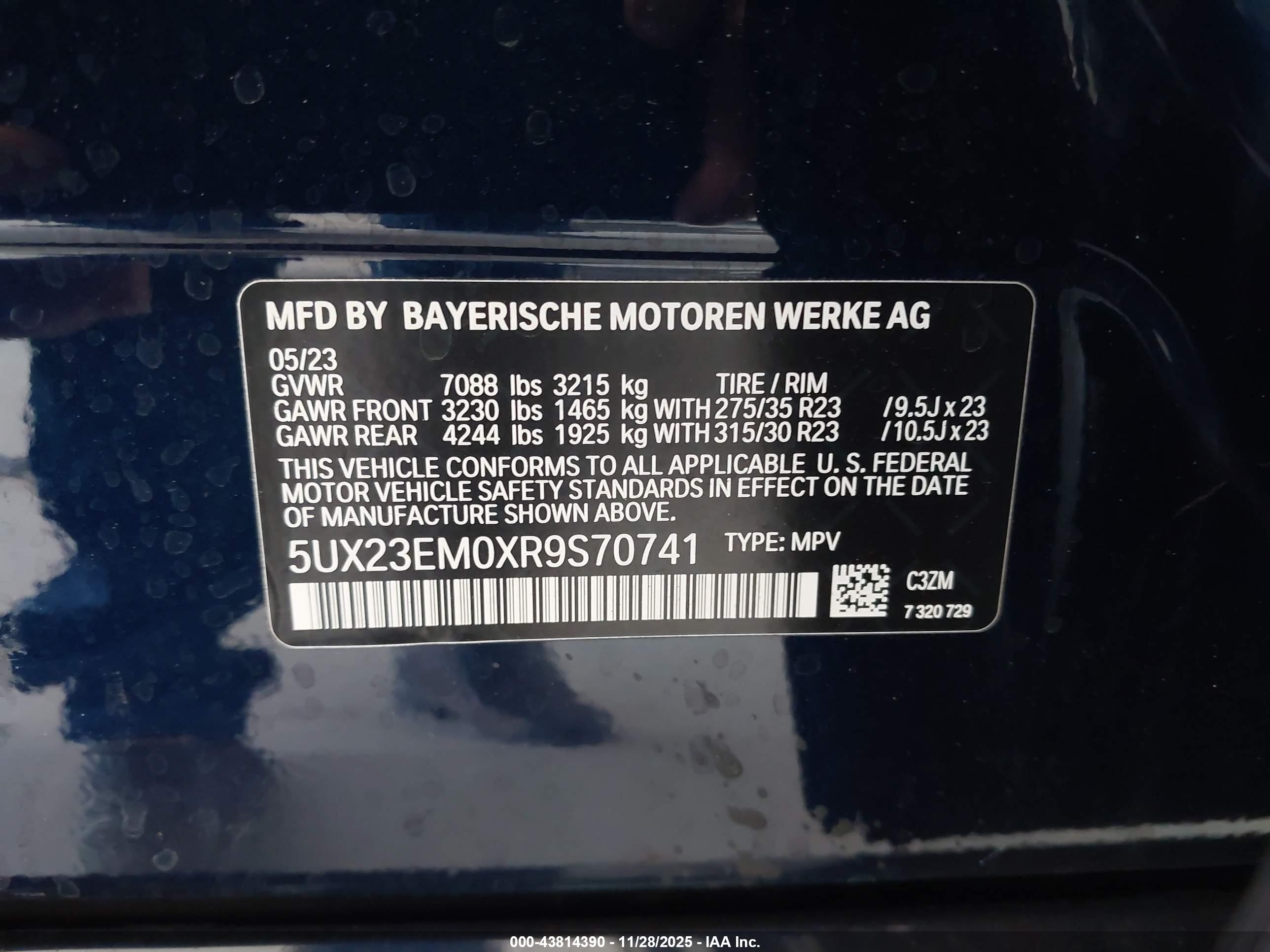 BMW X7 image 9