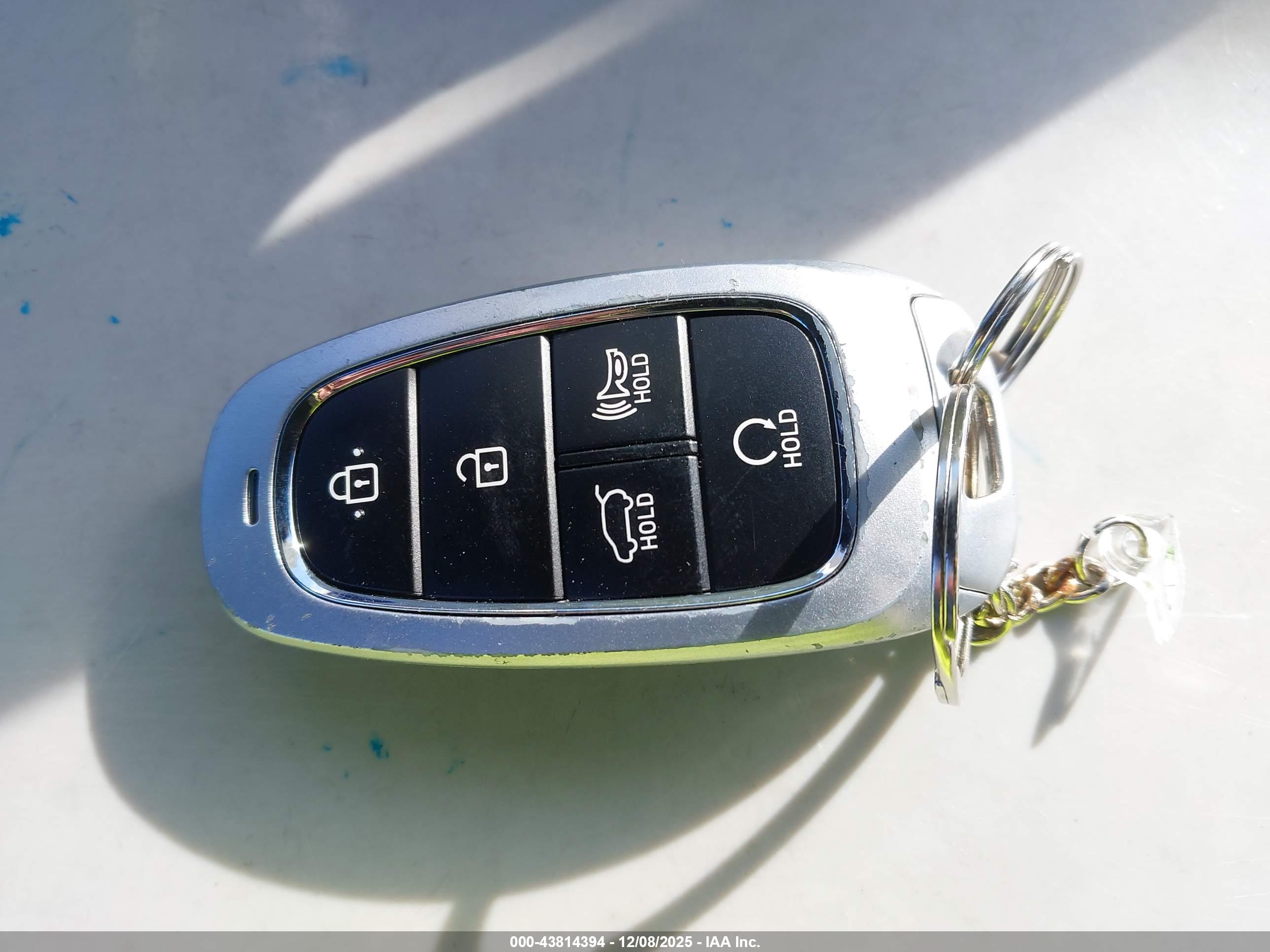 HYUNDAI TUCSON image 11