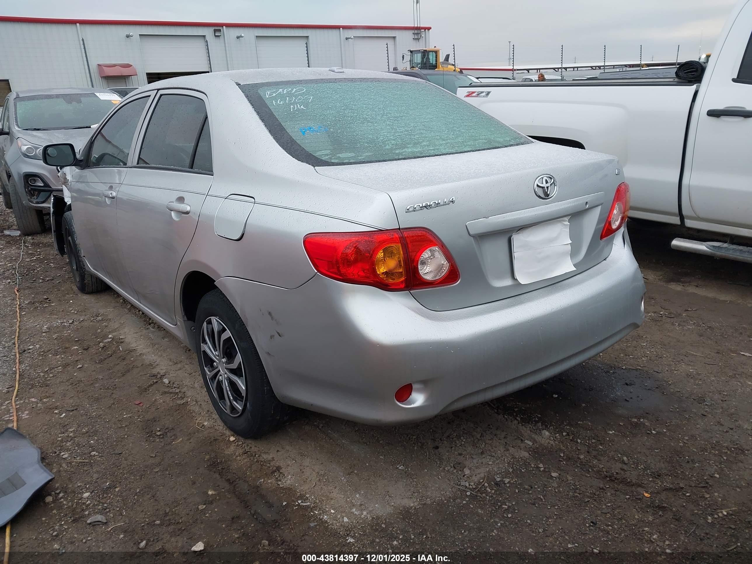 TOYOTA COROLLA image 3