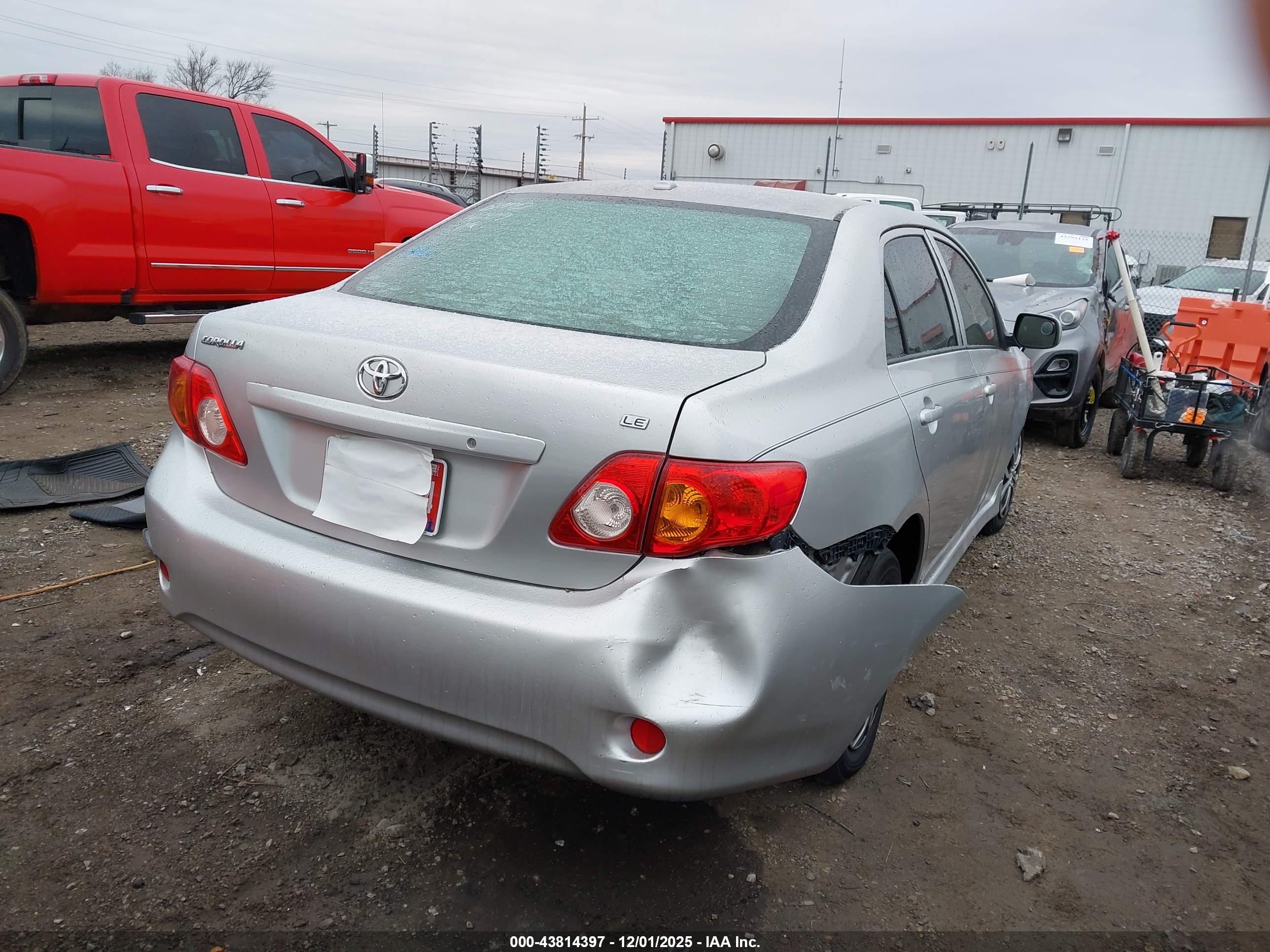 TOYOTA COROLLA image 4