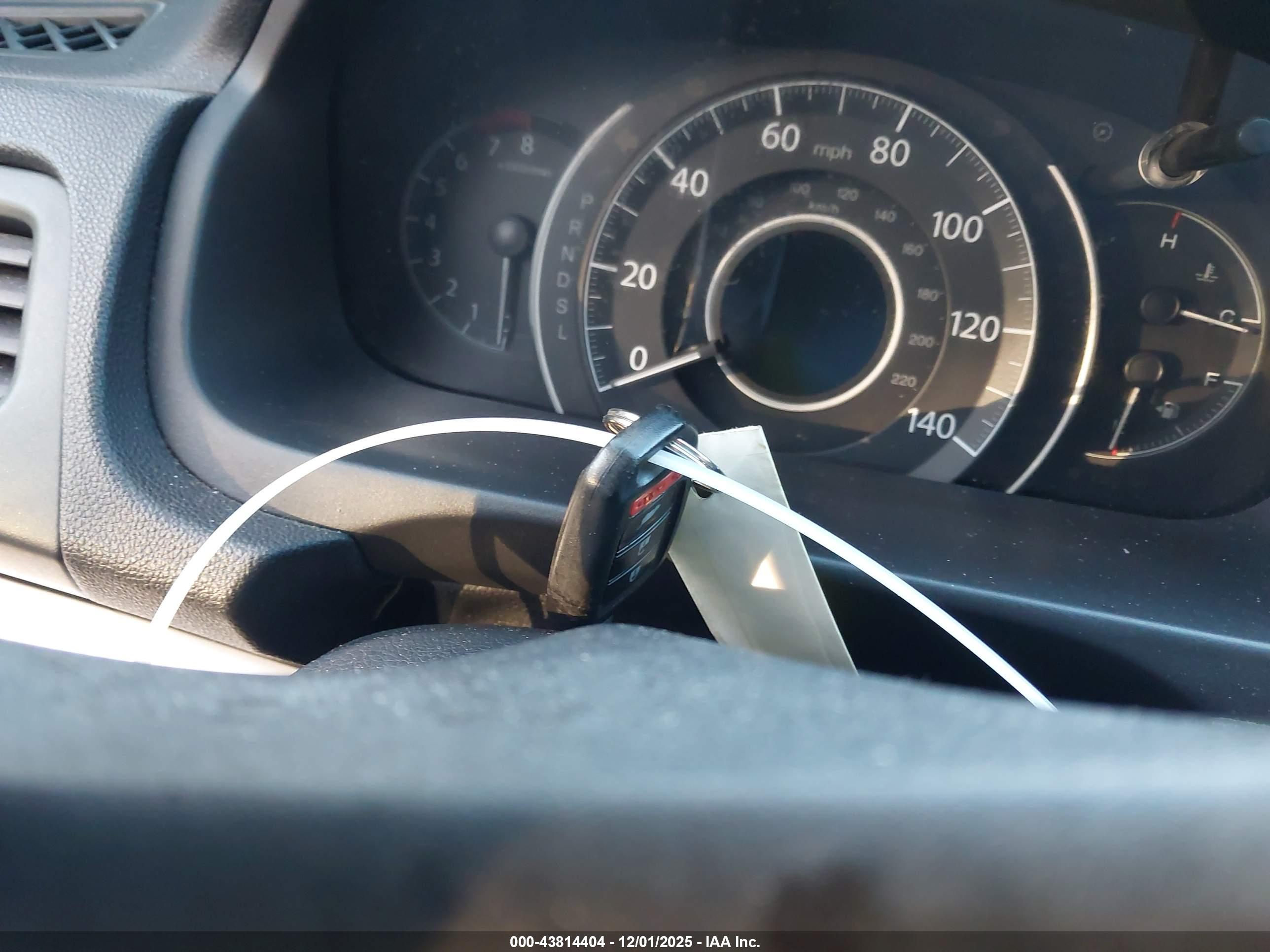 HONDA CR-V image 11