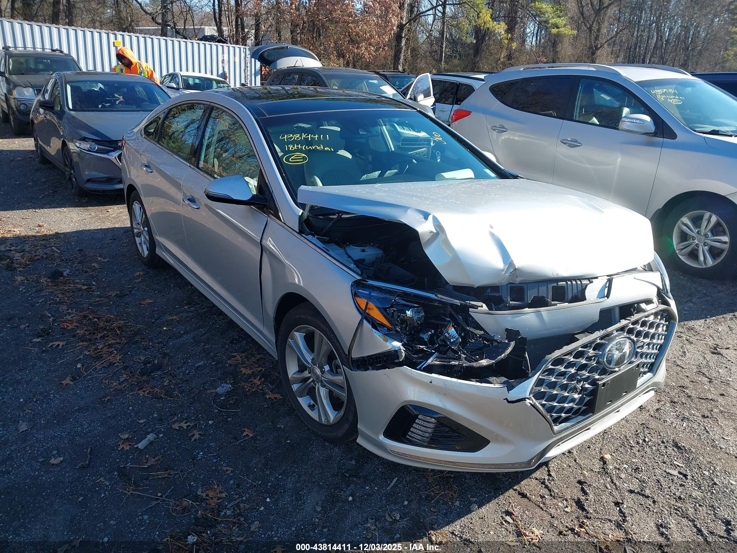 HYUNDAI SONATA image 6