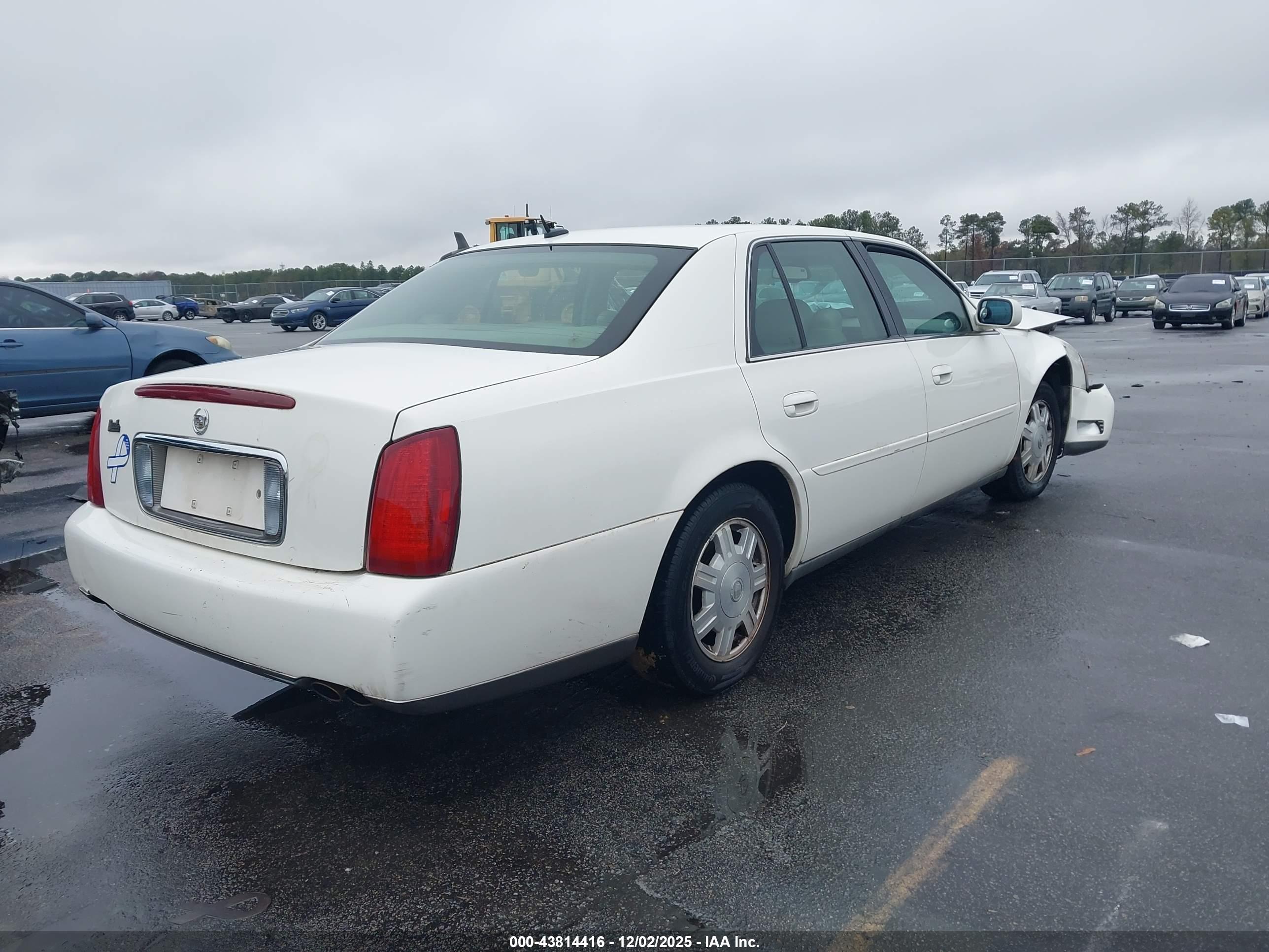 CADILLAC DEVILLE image 4