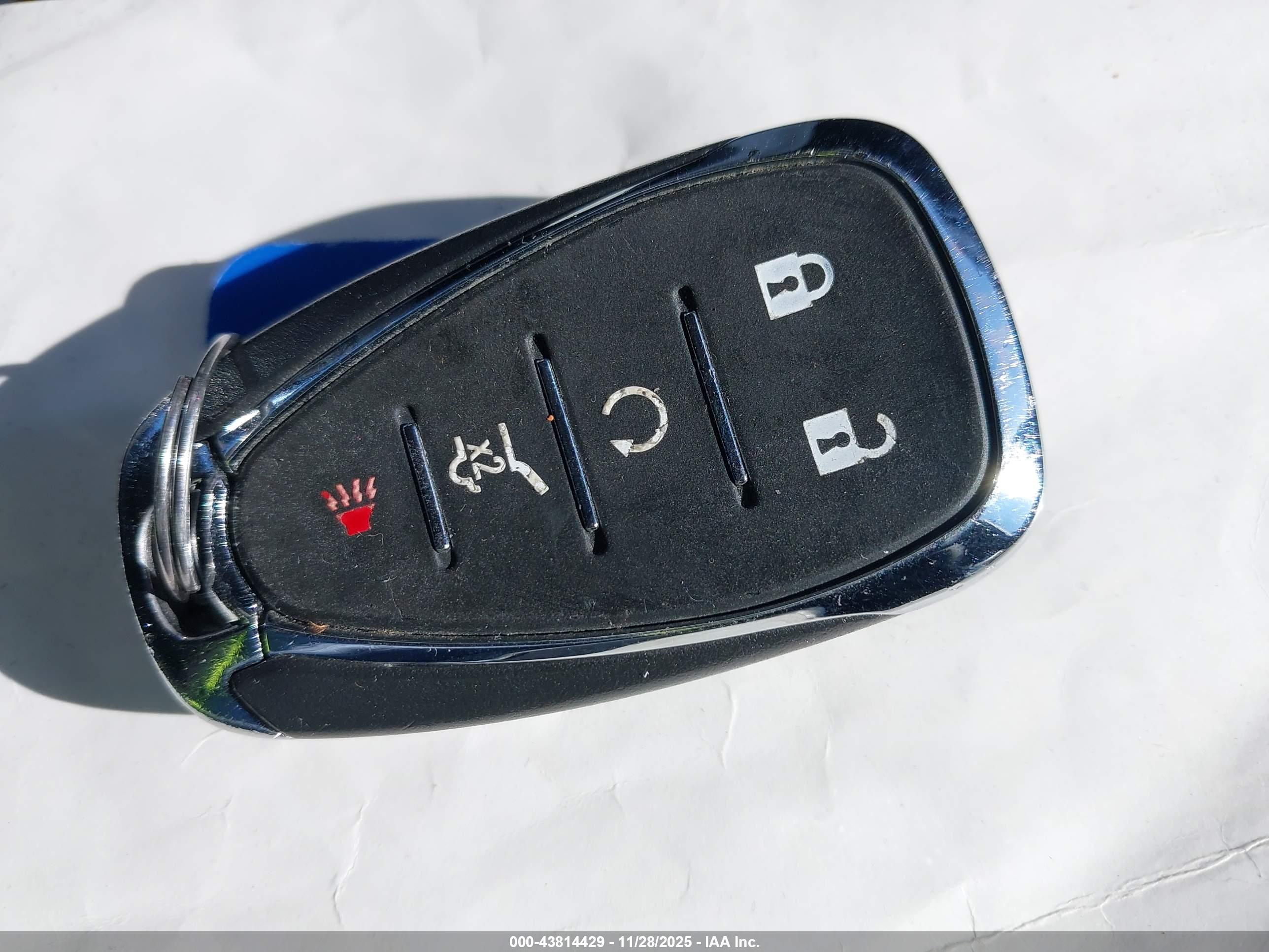 CHEVROLET EQUINOX image 11