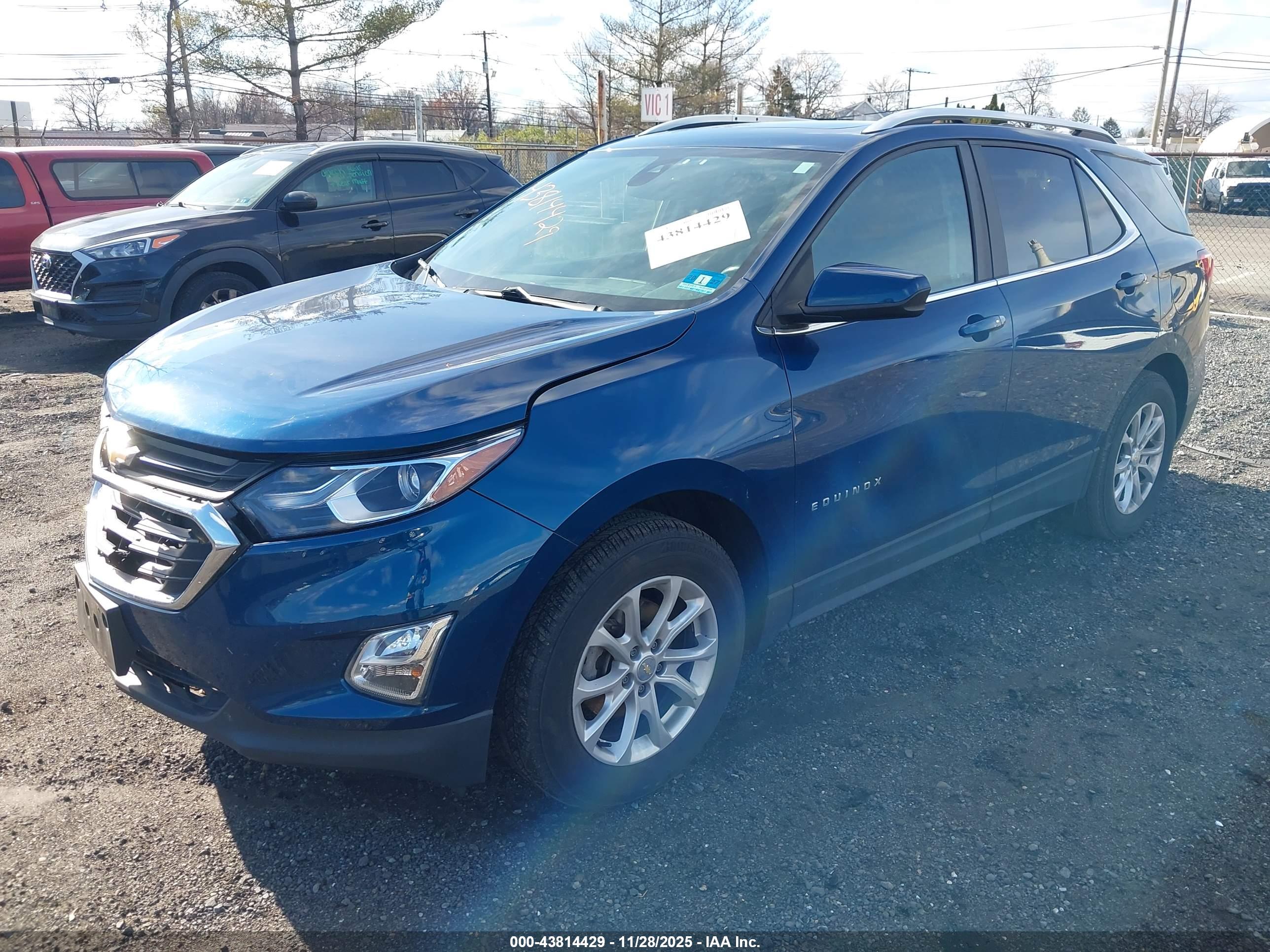 CHEVROLET EQUINOX image 2