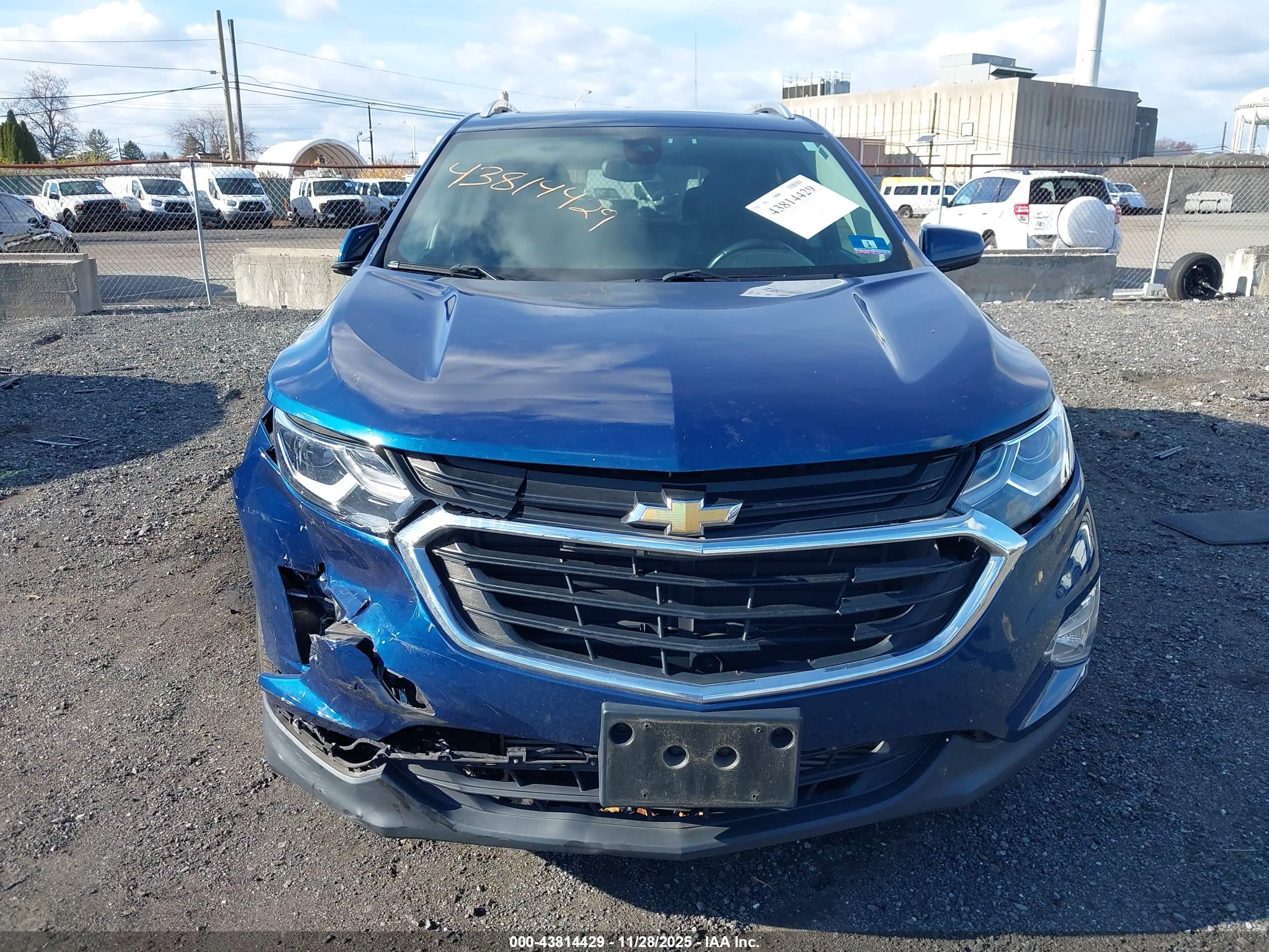 CHEVROLET EQUINOX image 6