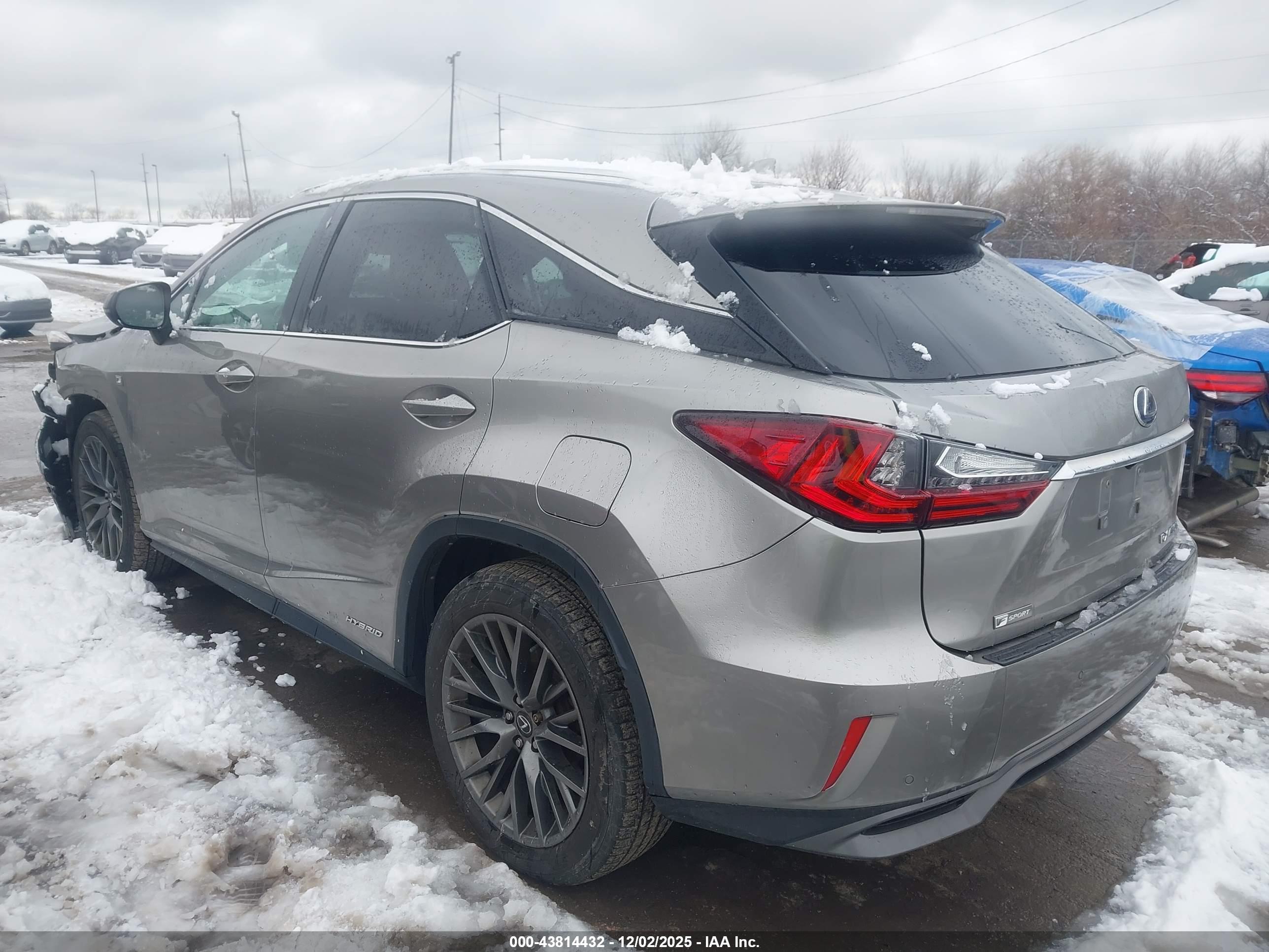 LEXUS RX image 3
