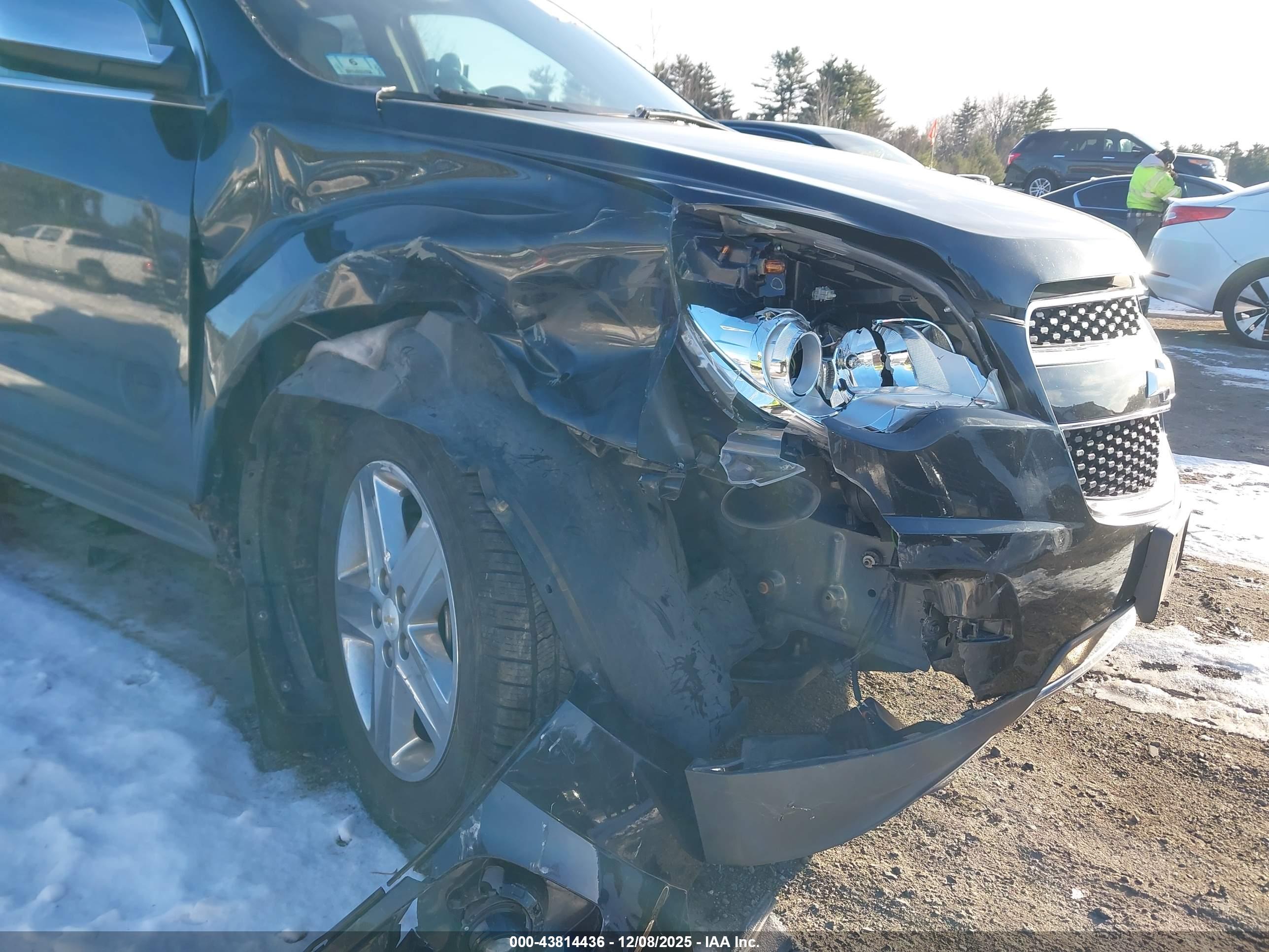 CHEVROLET EQUINOX image 6