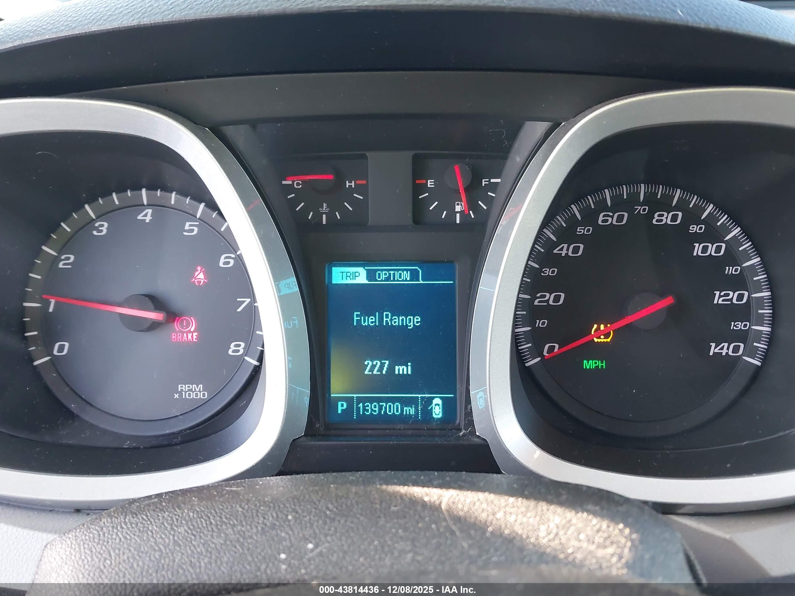 CHEVROLET EQUINOX image 7