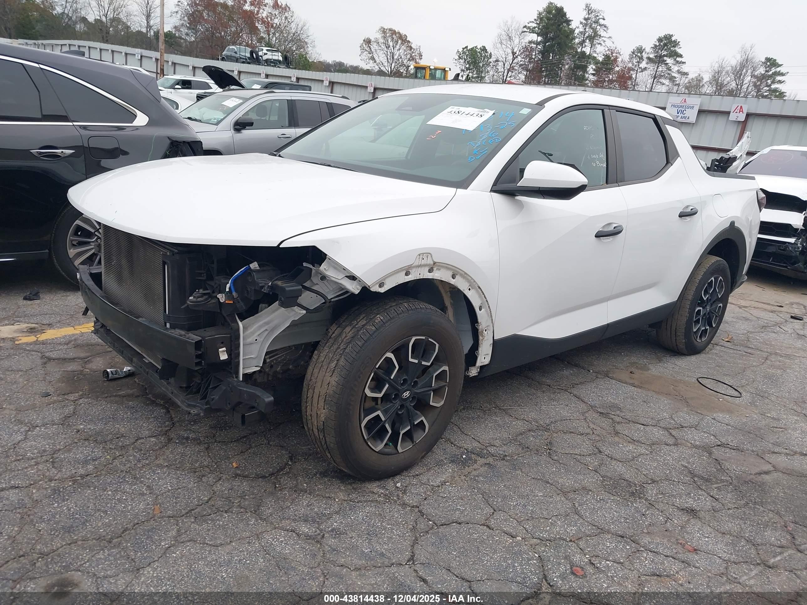 HYUNDAI SANTA image 2