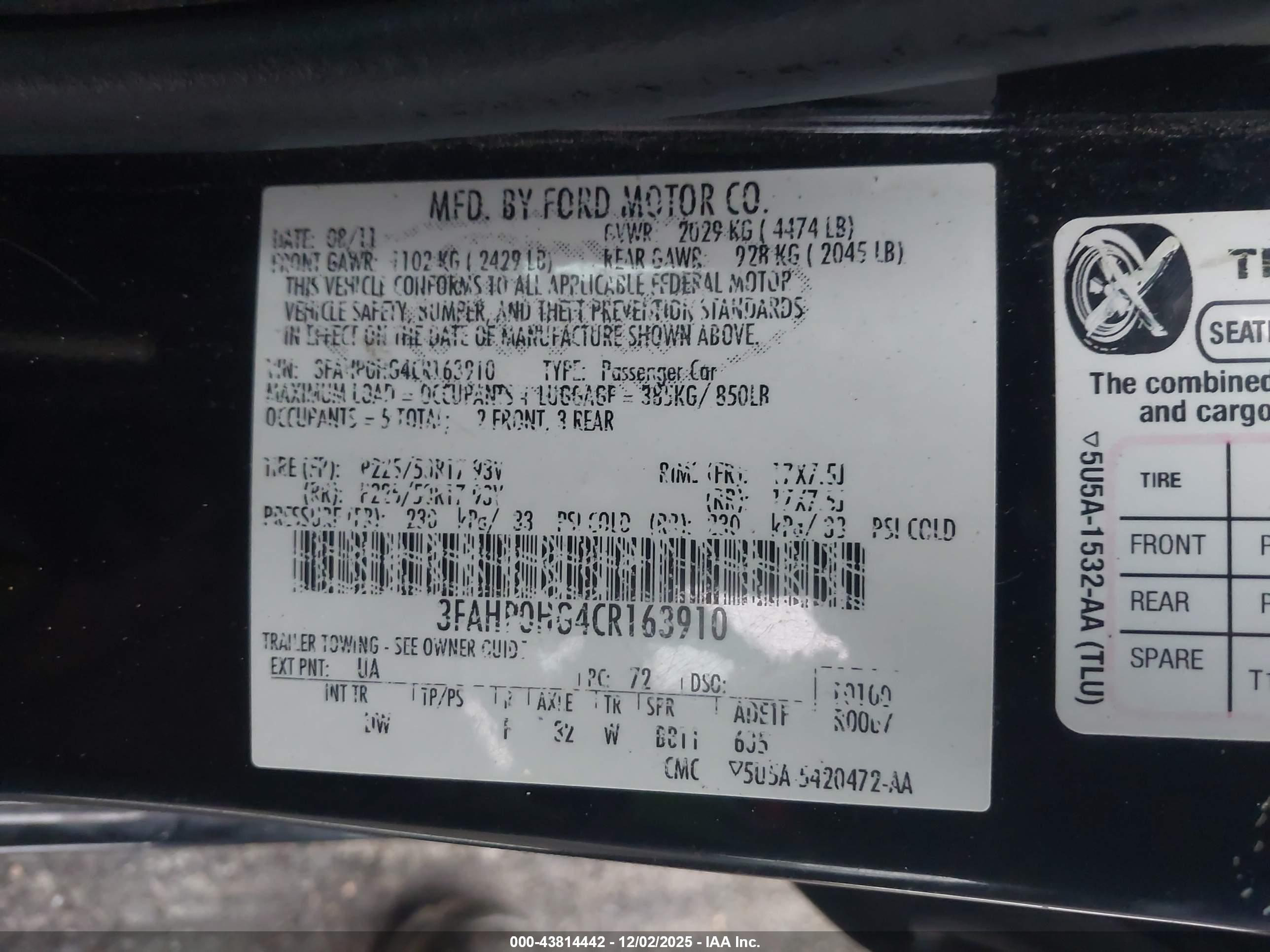 FORD FUSION image 9