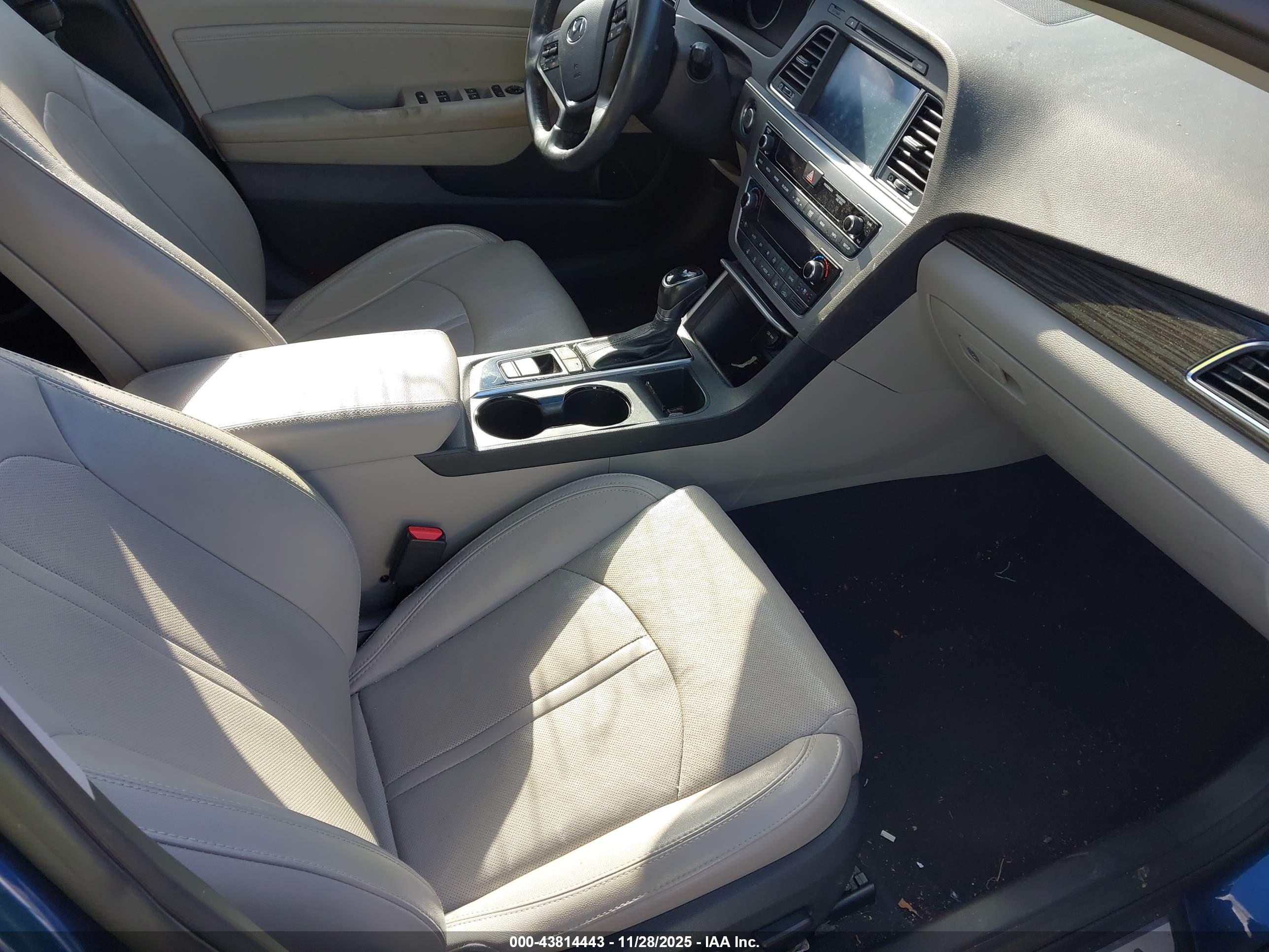 HYUNDAI SONATA image 5