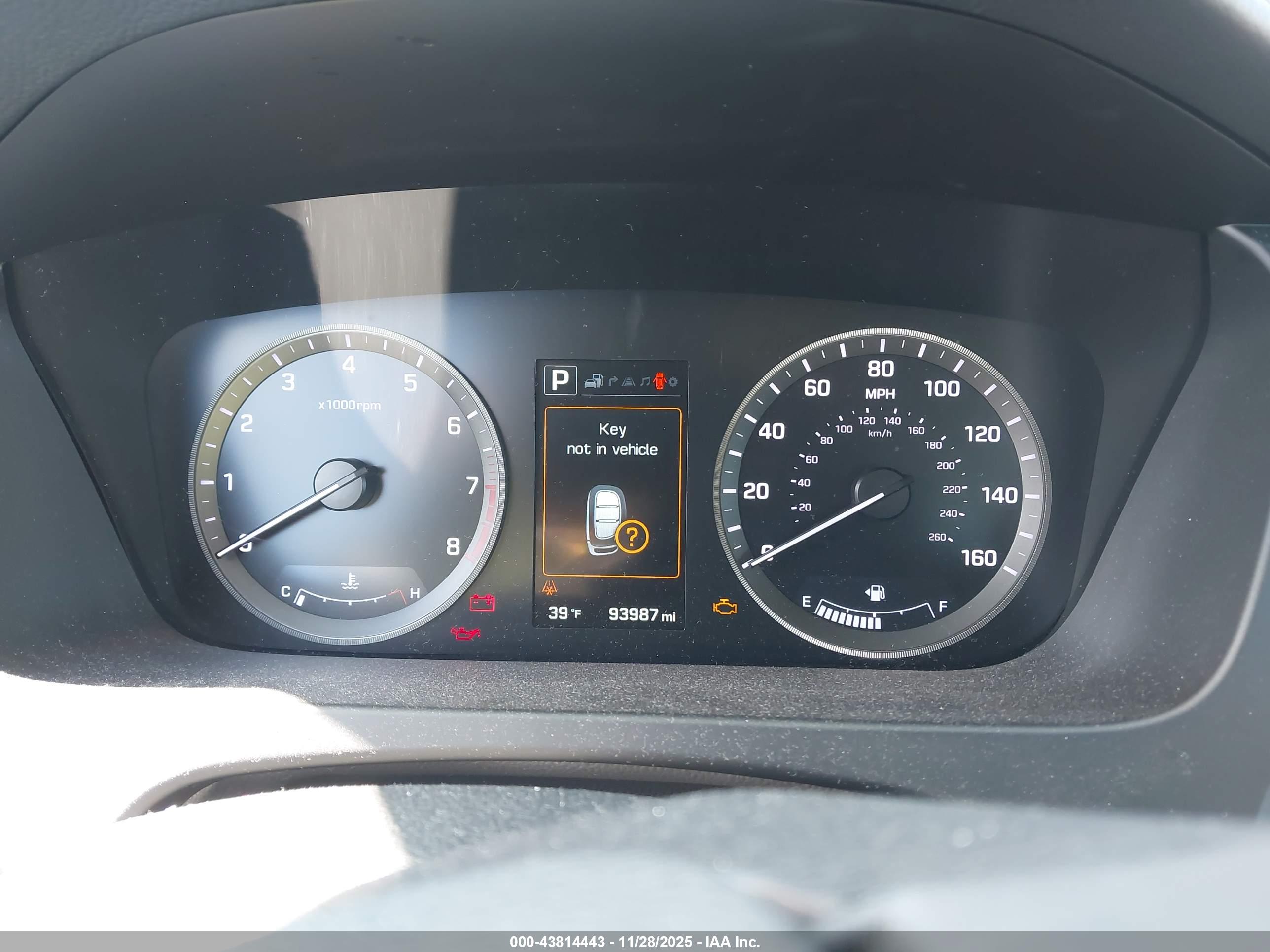 HYUNDAI SONATA image 7