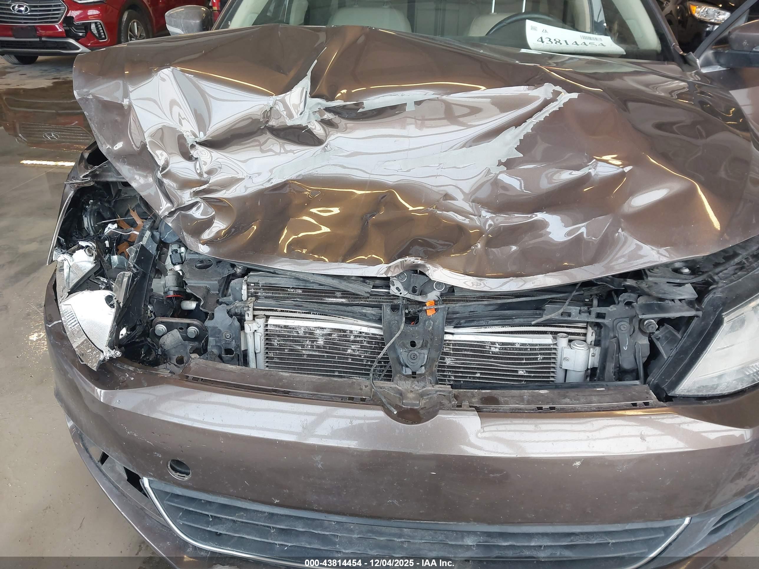 VOLKSWAGEN JETTA image 6