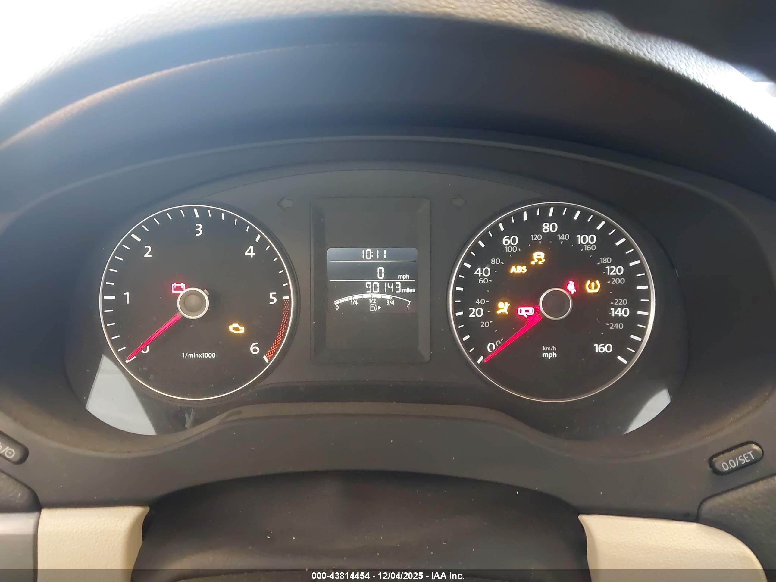 VOLKSWAGEN JETTA image 7
