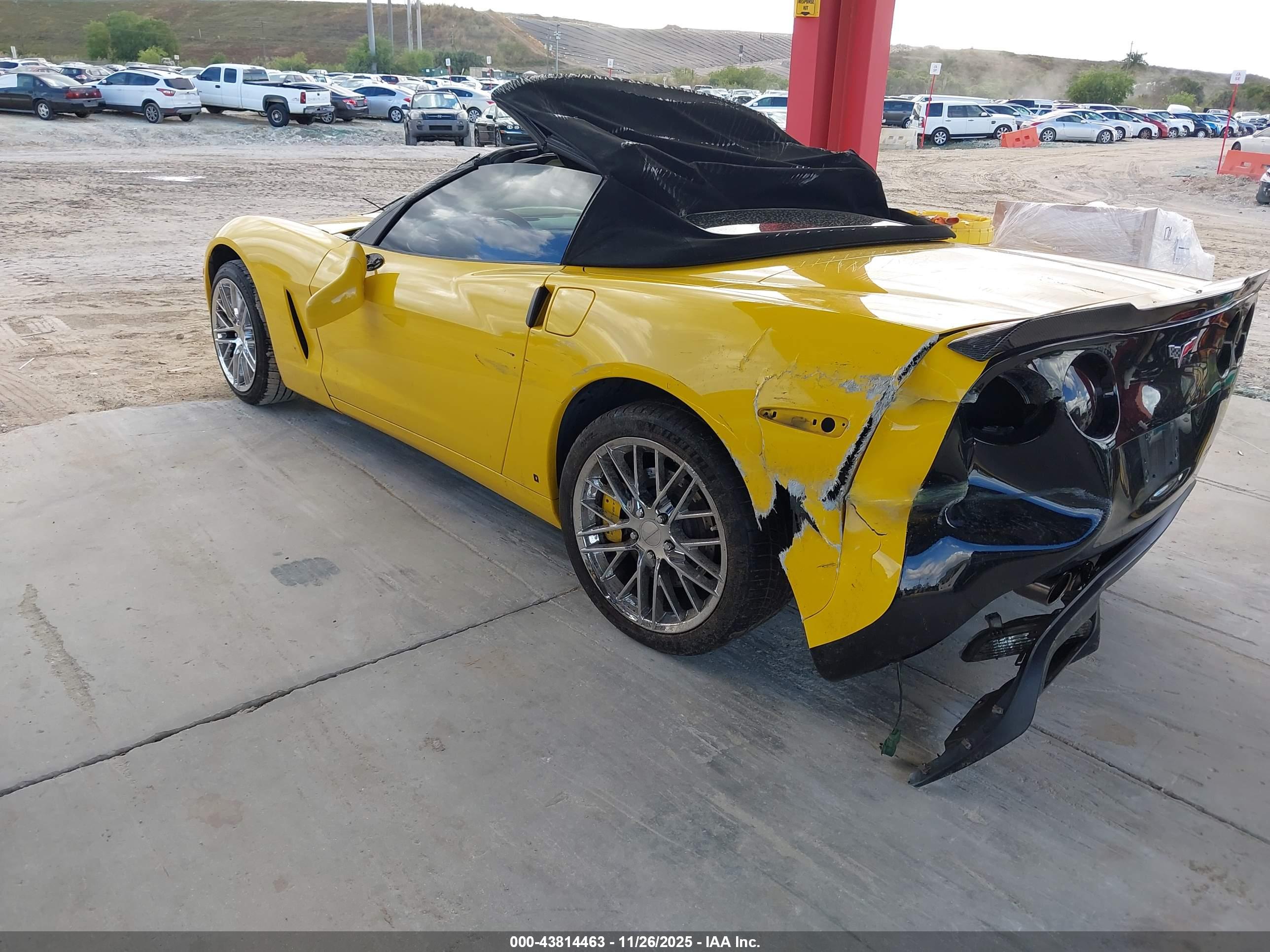 CHEVROLET CORVETTE image 3