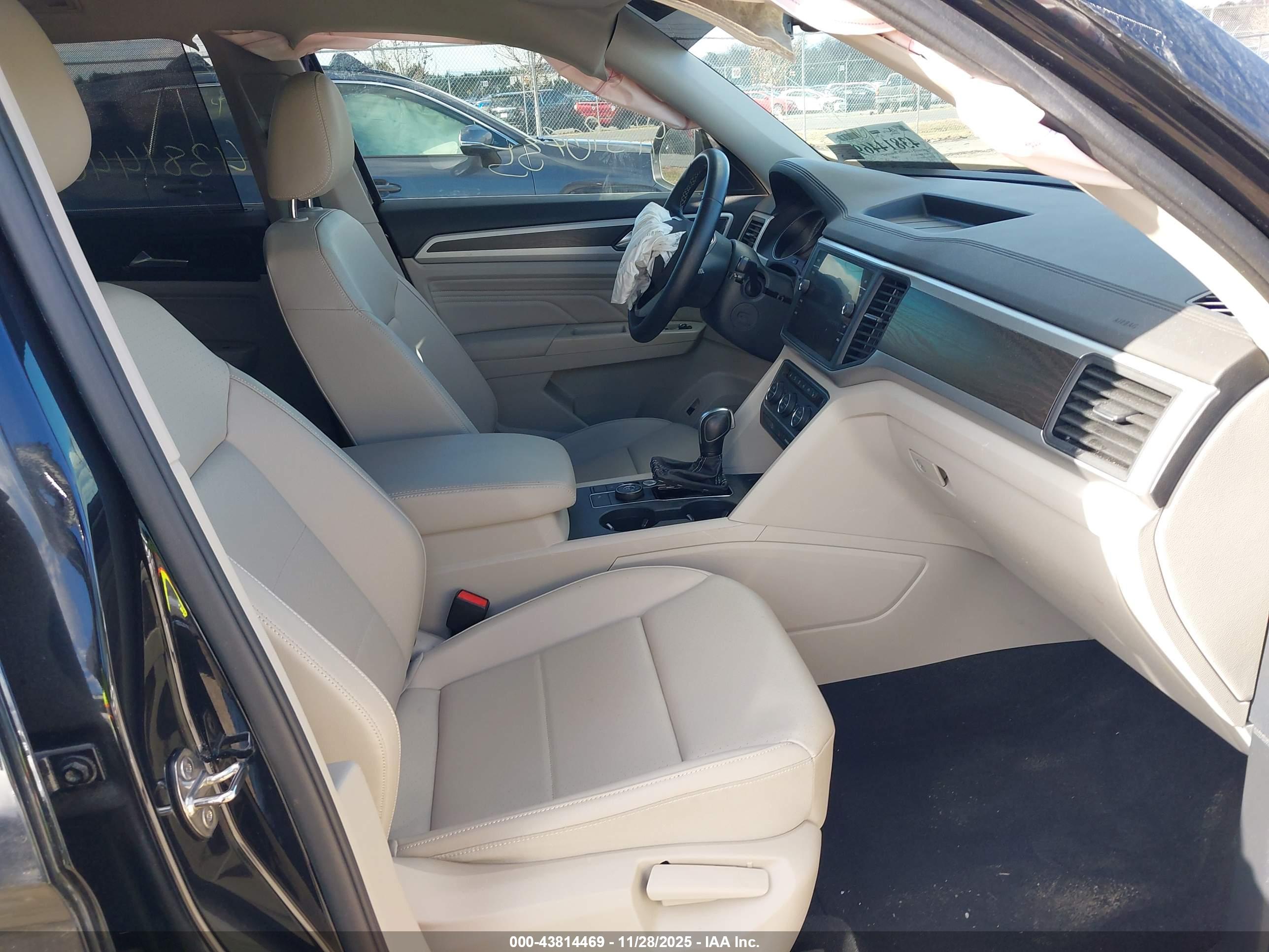 VOLKSWAGEN ATLAS image 5