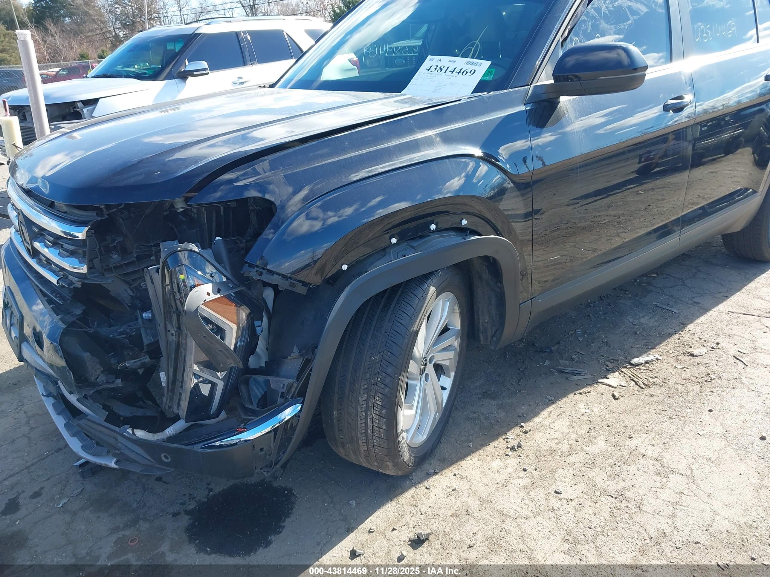 VOLKSWAGEN ATLAS image 6
