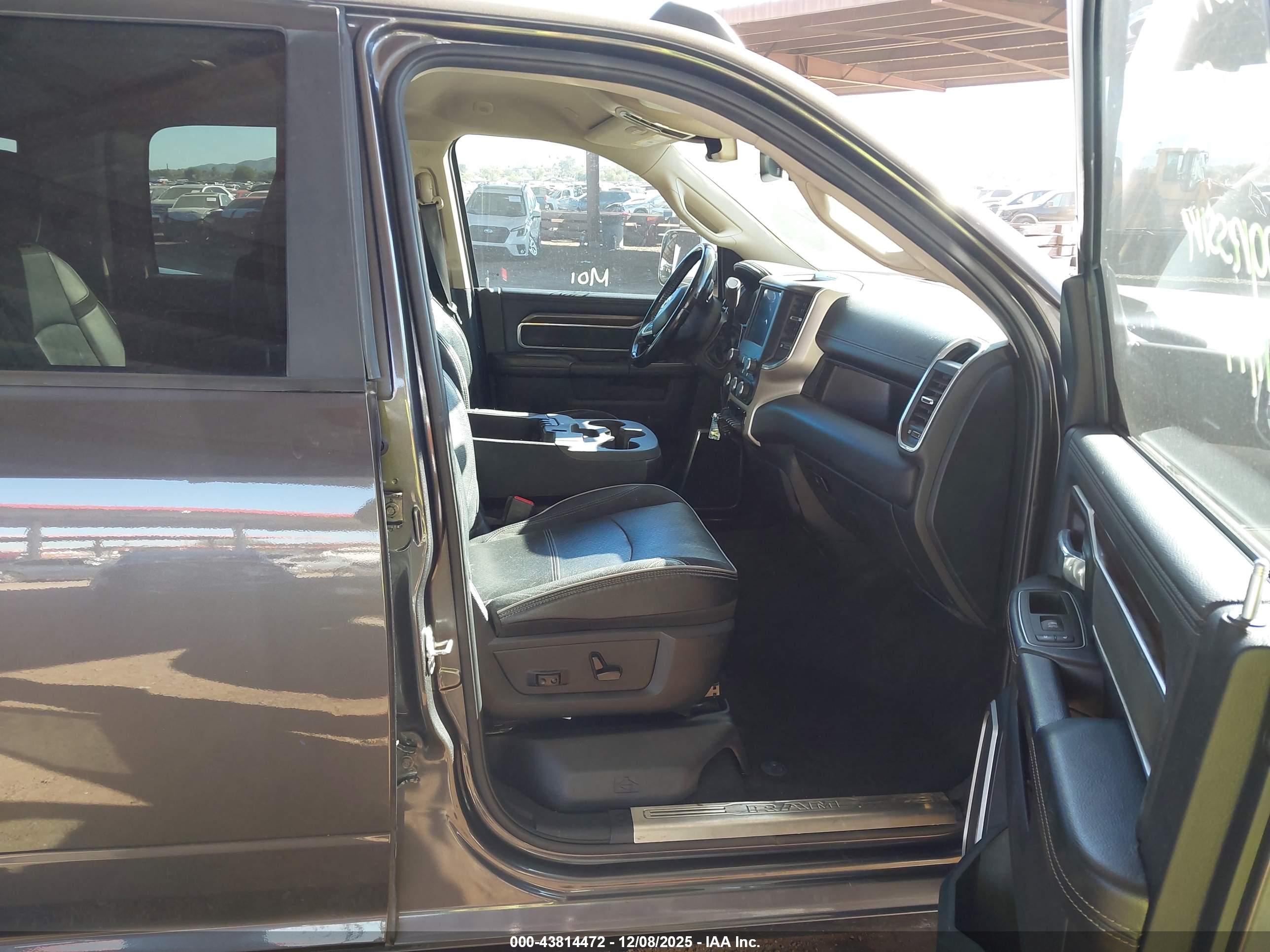RAM 2500 image 5