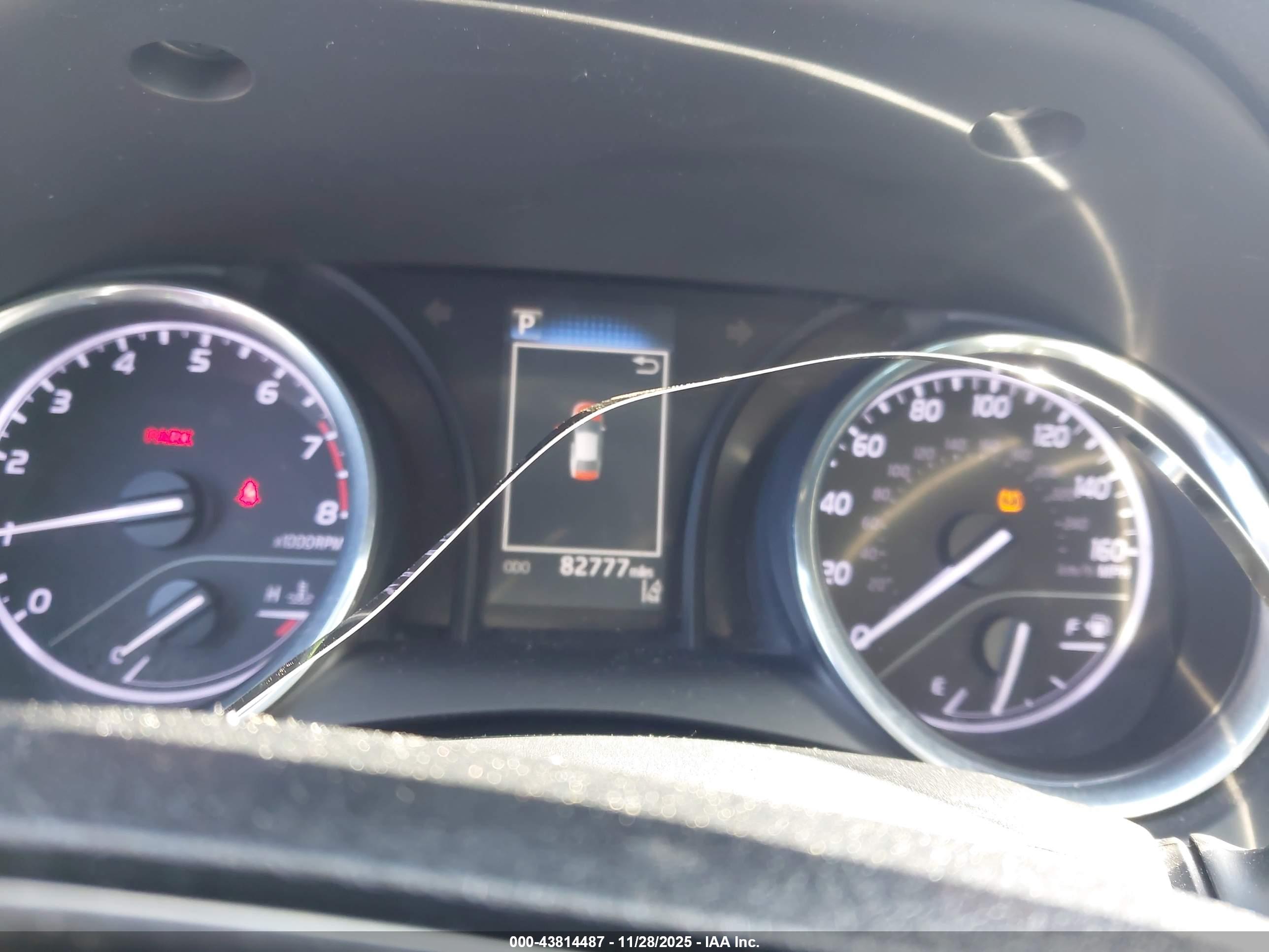 TOYOTA CAMRY image 7
