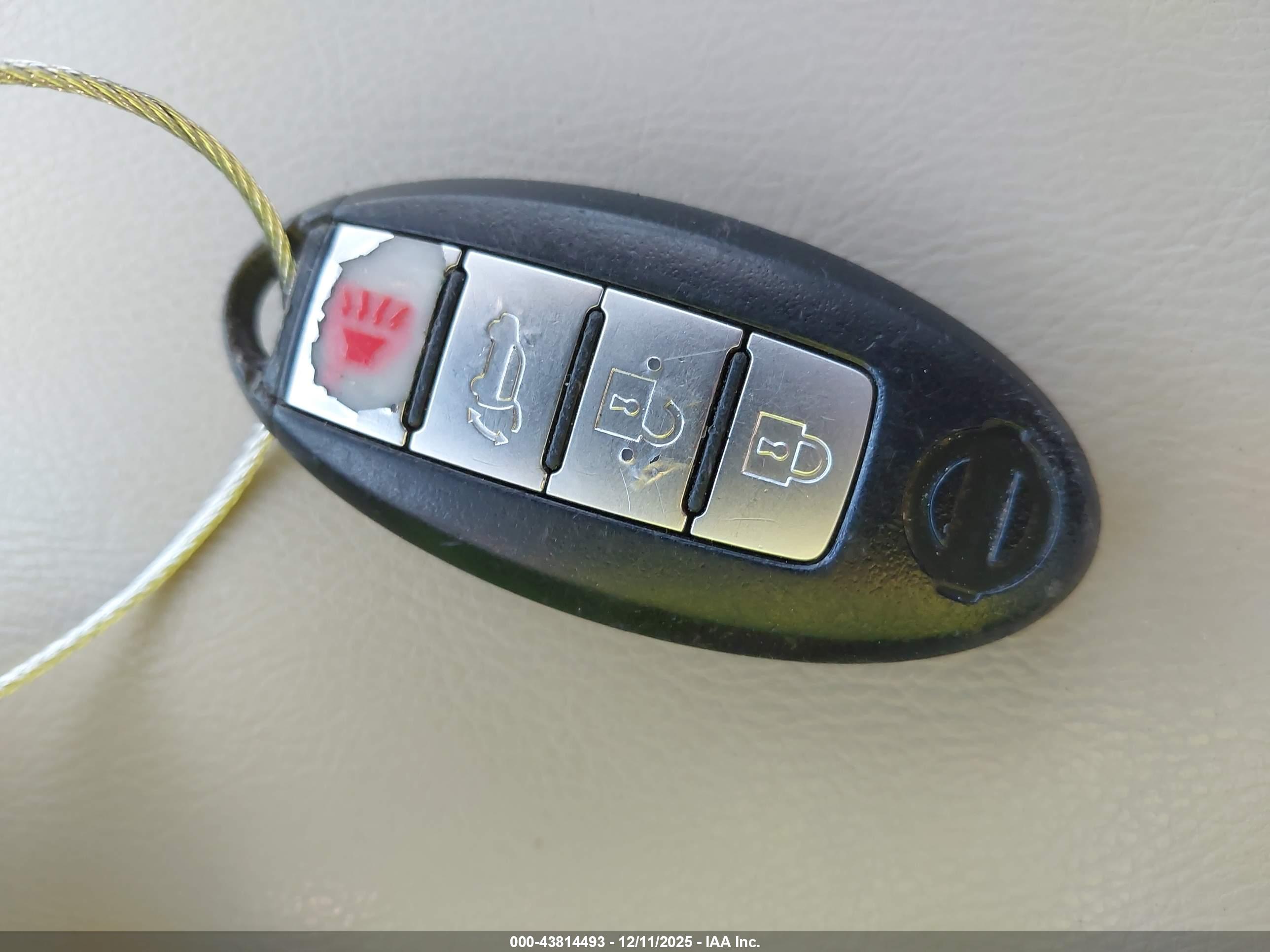 NISSAN MURANO image 11
