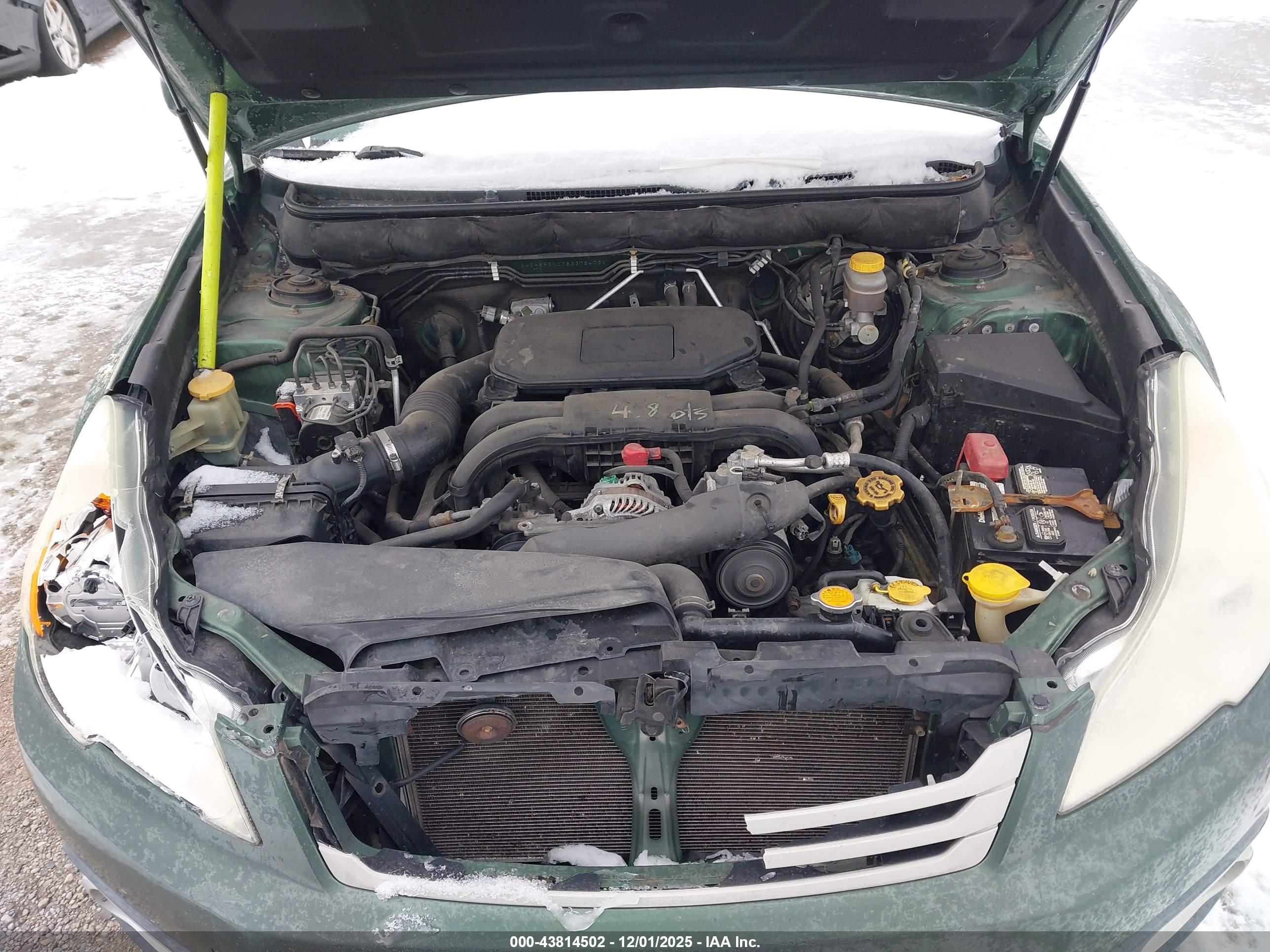 SUBARU OUTBACK image 10