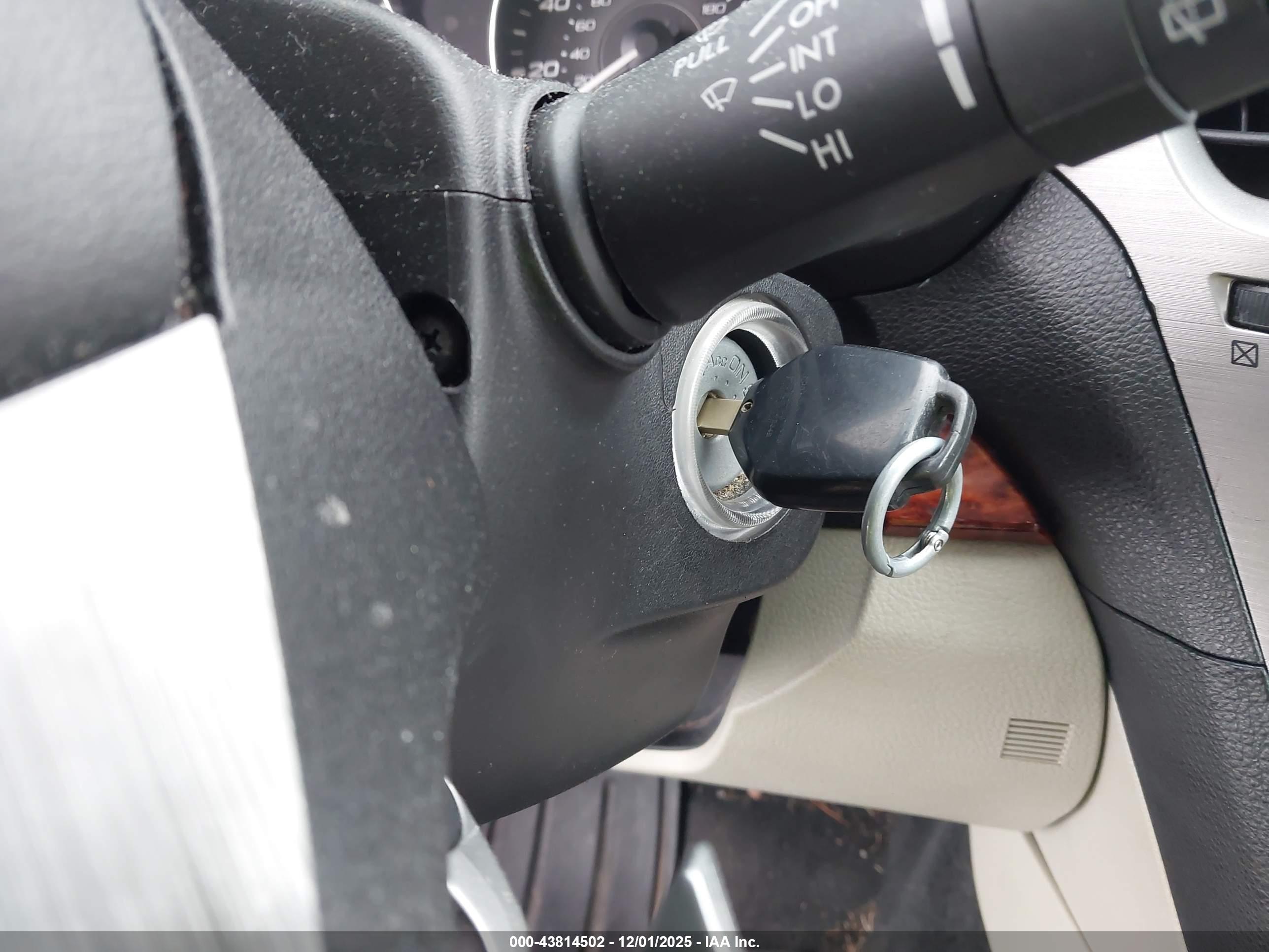 SUBARU OUTBACK image 11