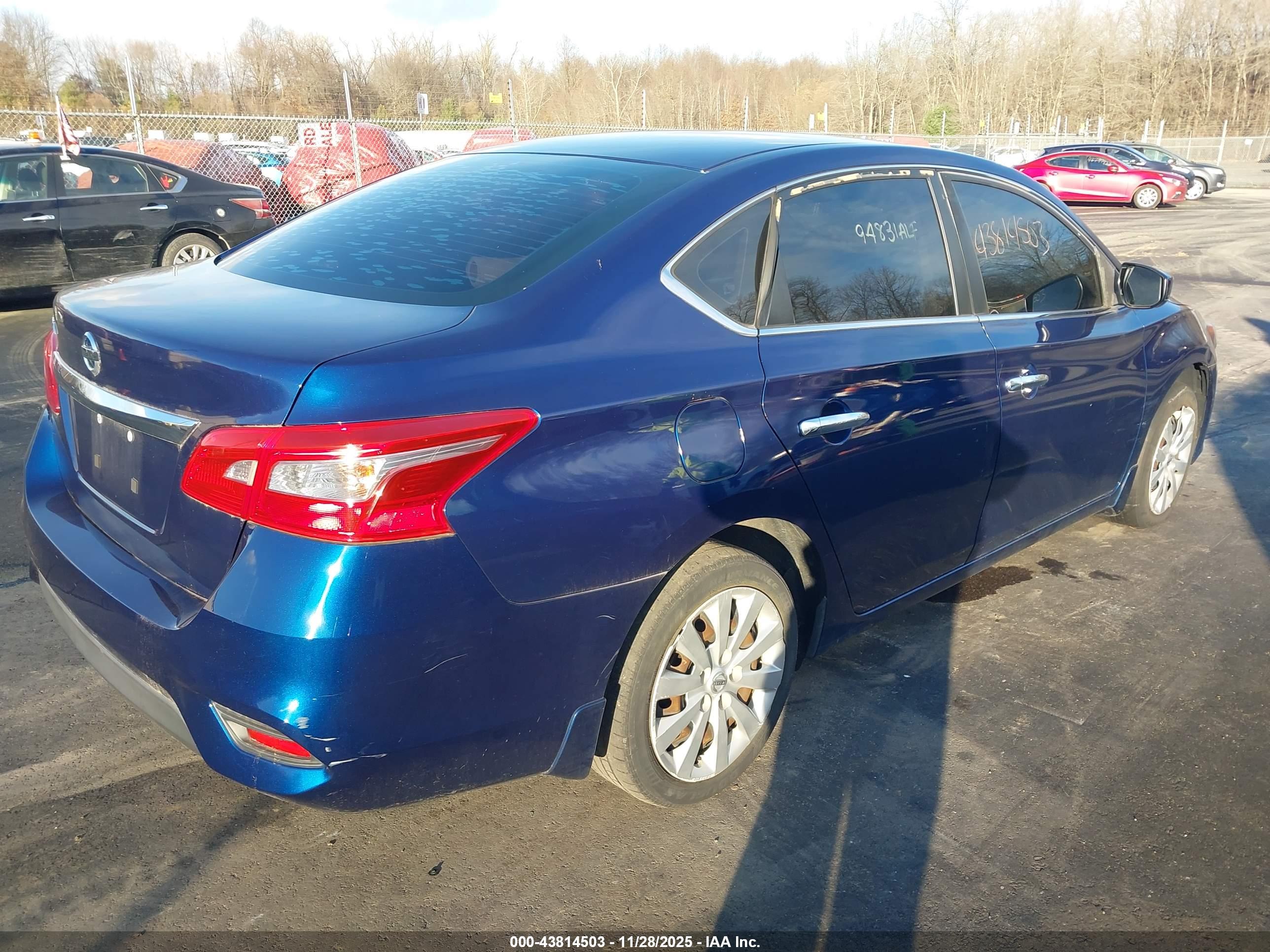 NISSAN SENTRA image 4