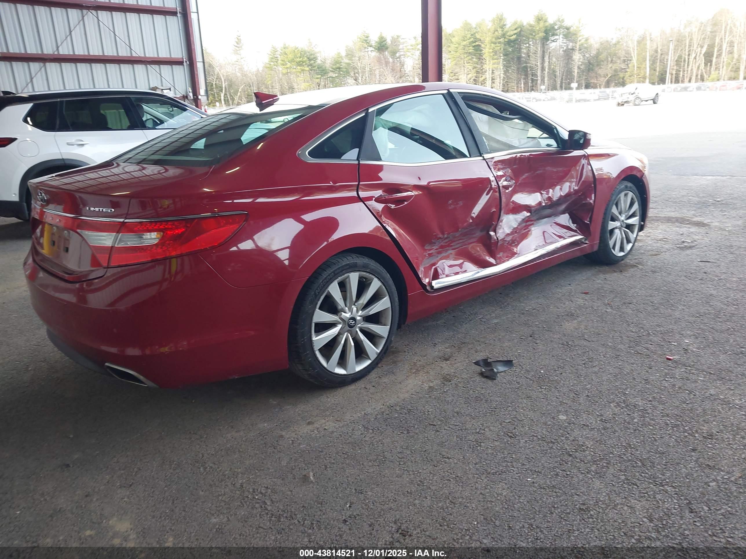 HYUNDAI AZERA image 4