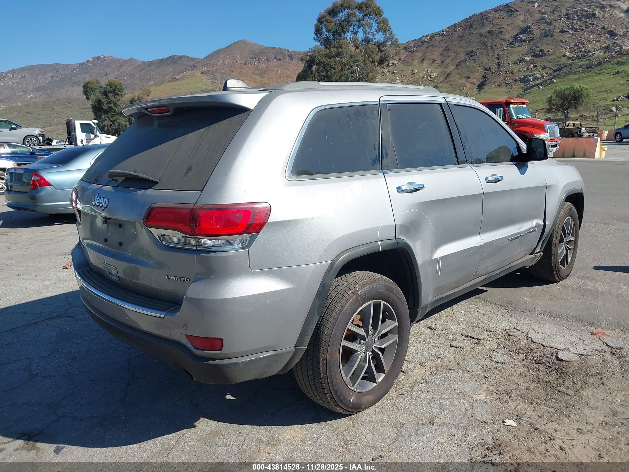 JEEP GRAND image 4