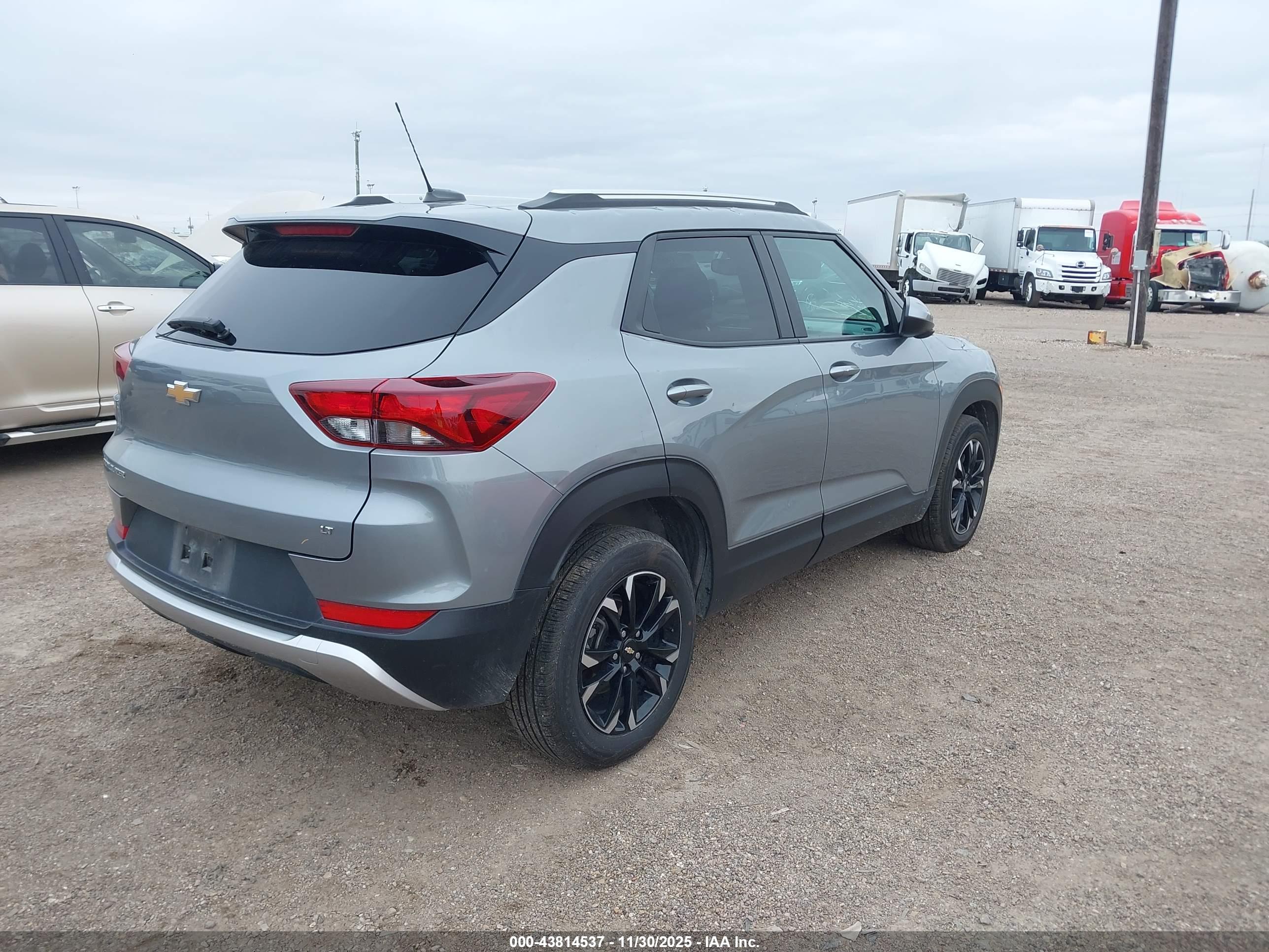 CHEVROLET TRAILBLAZER image 4