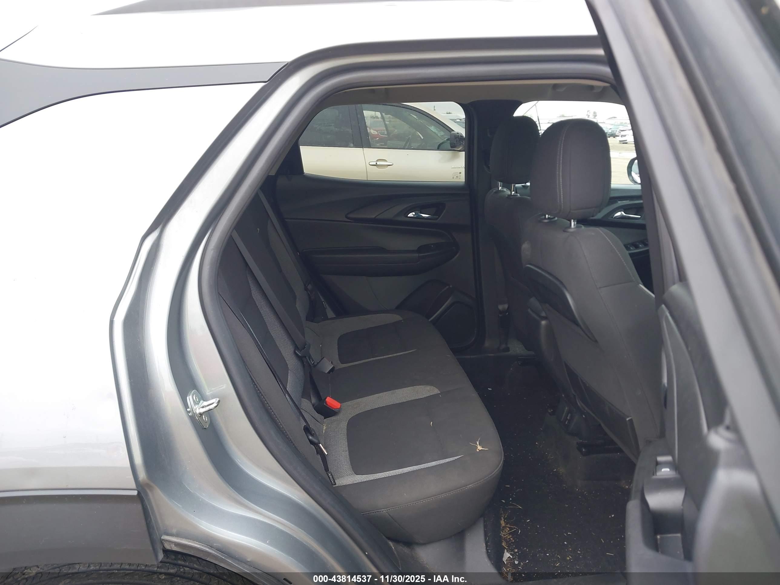 CHEVROLET TRAILBLAZER image 8