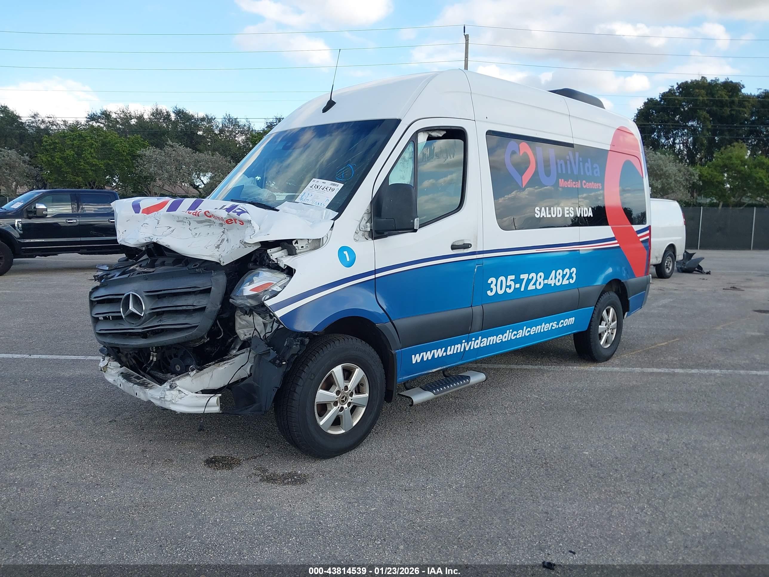 MERCEDES-BENZ SPRINTER image 2