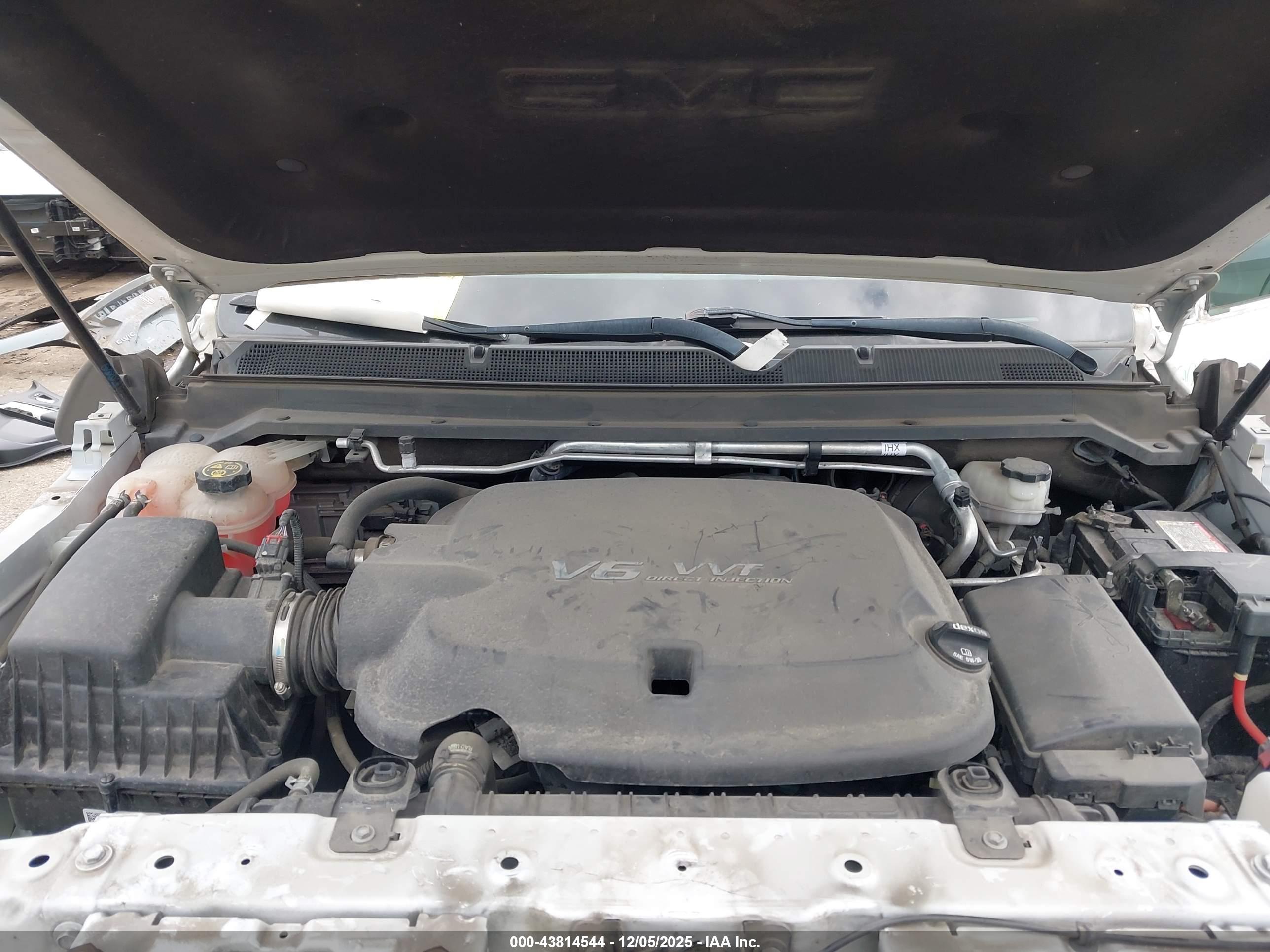 GMC CANYON image 10