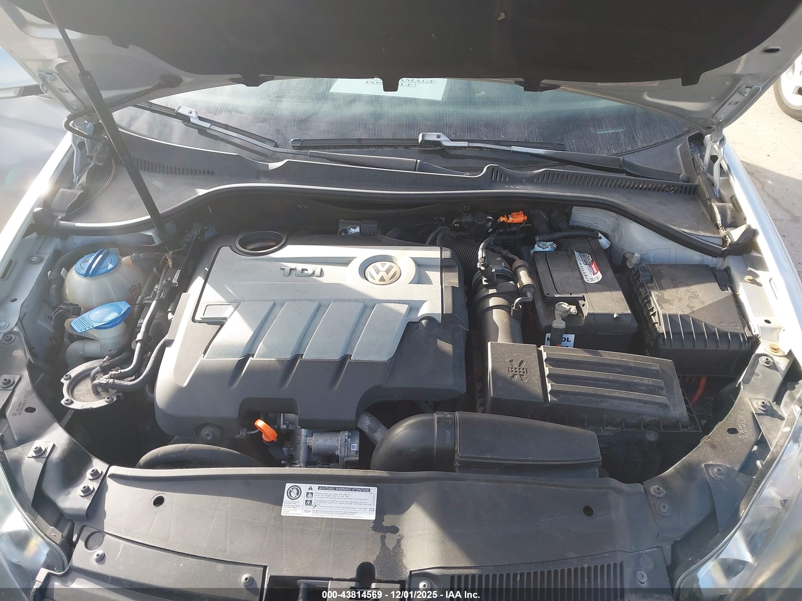 VOLKSWAGEN JETTA image 10