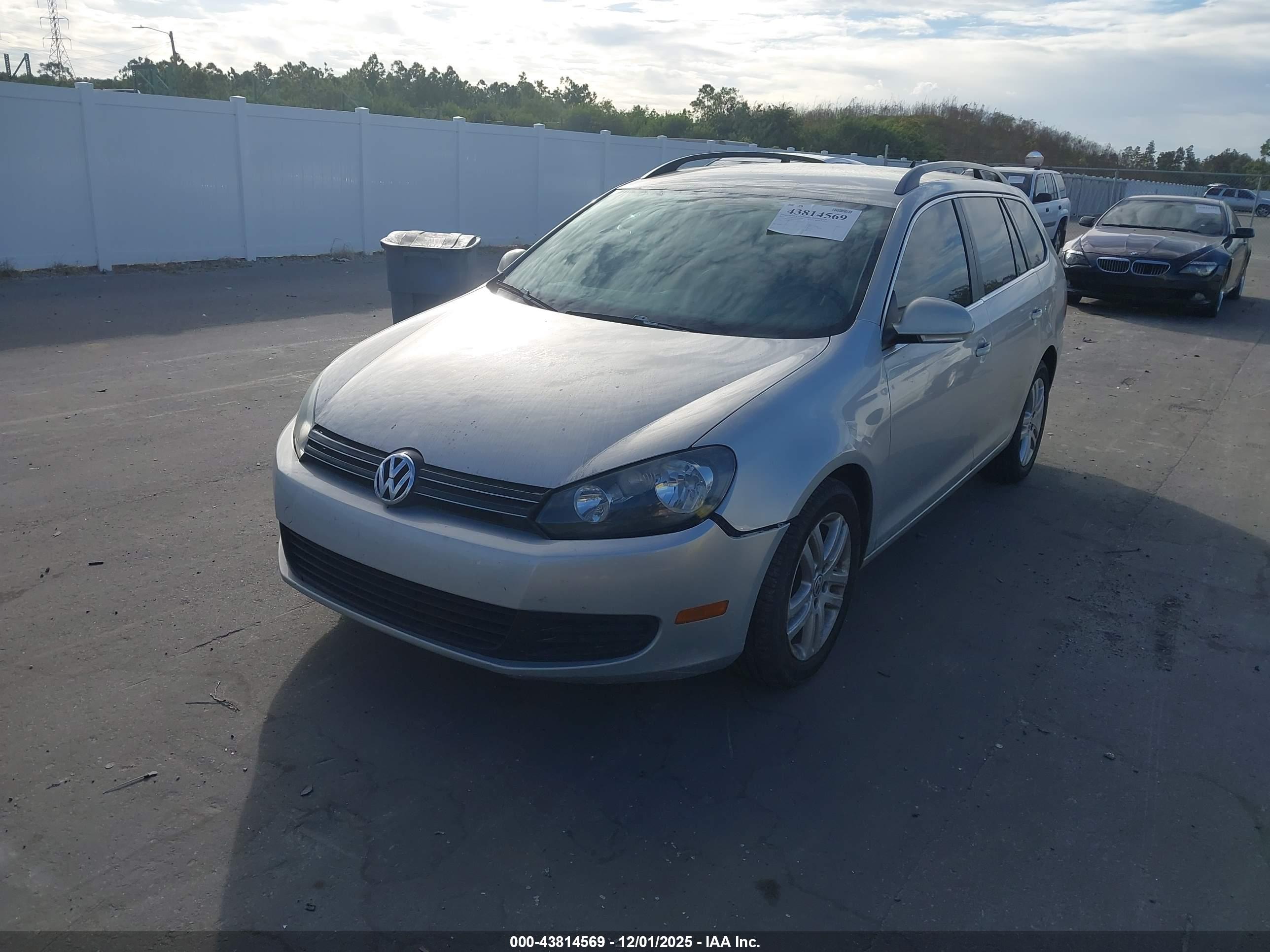 VOLKSWAGEN JETTA image 2