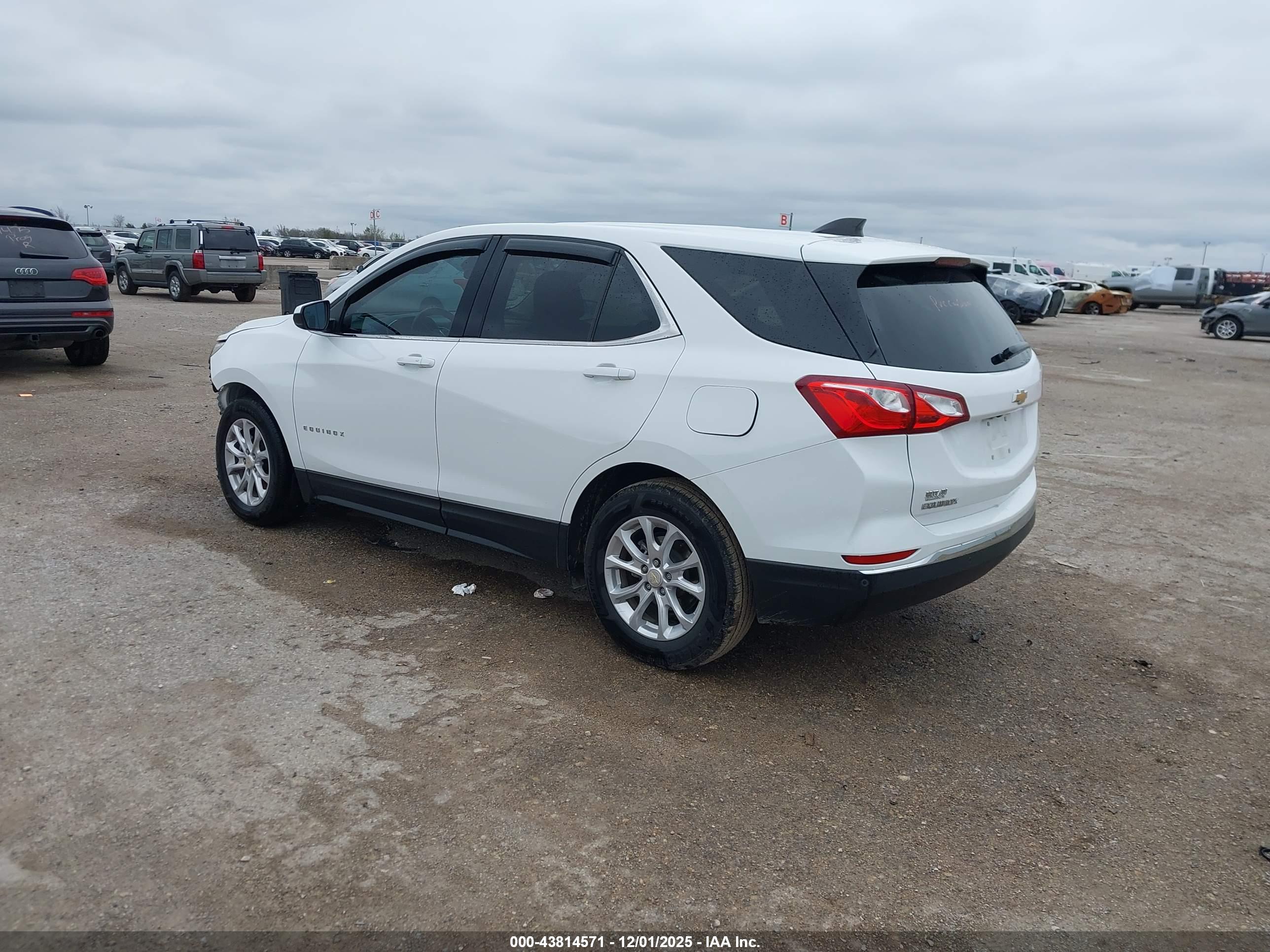 CHEVROLET EQUINOX image 3
