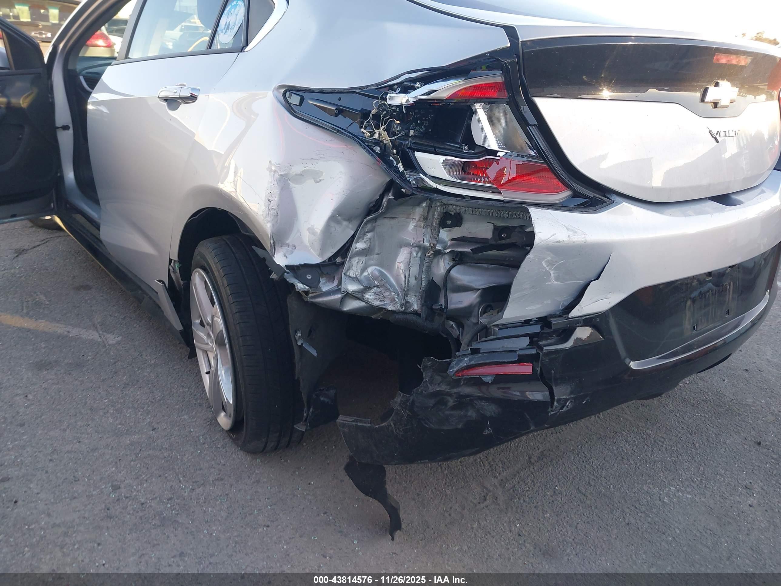 CHEVROLET VOLT image 6