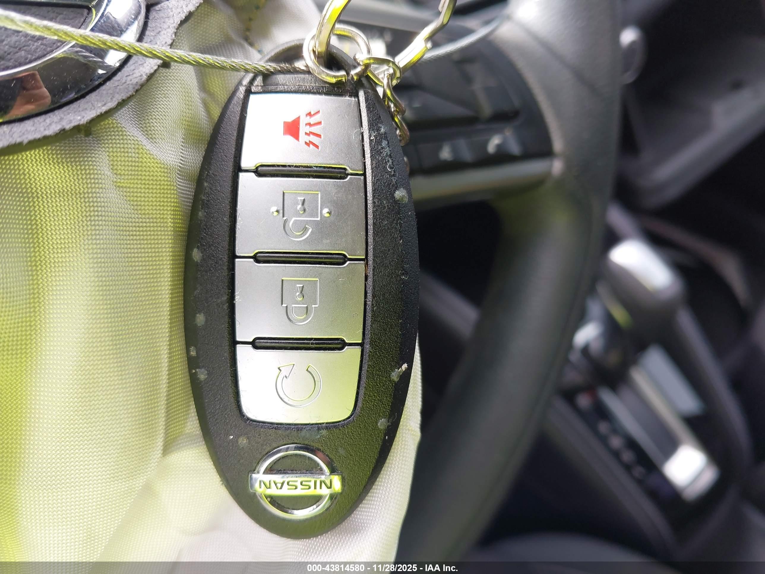 NISSAN KICKS image 11
