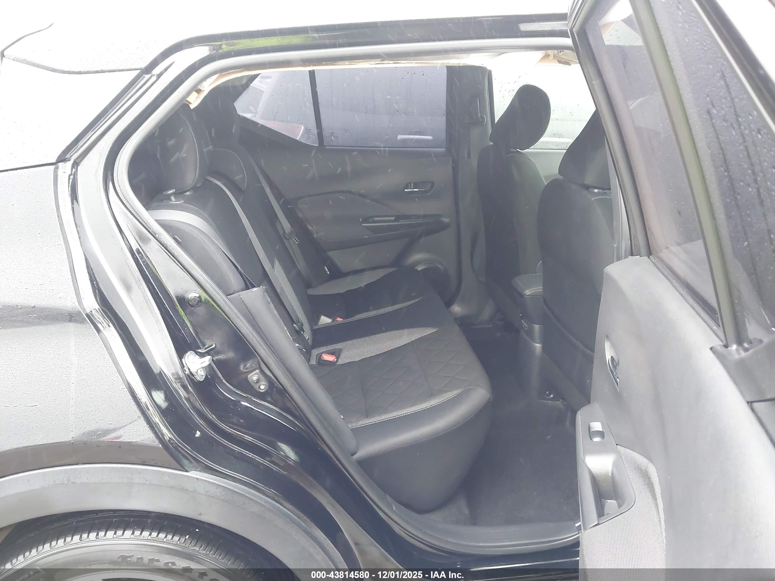 NISSAN KICKS image 8