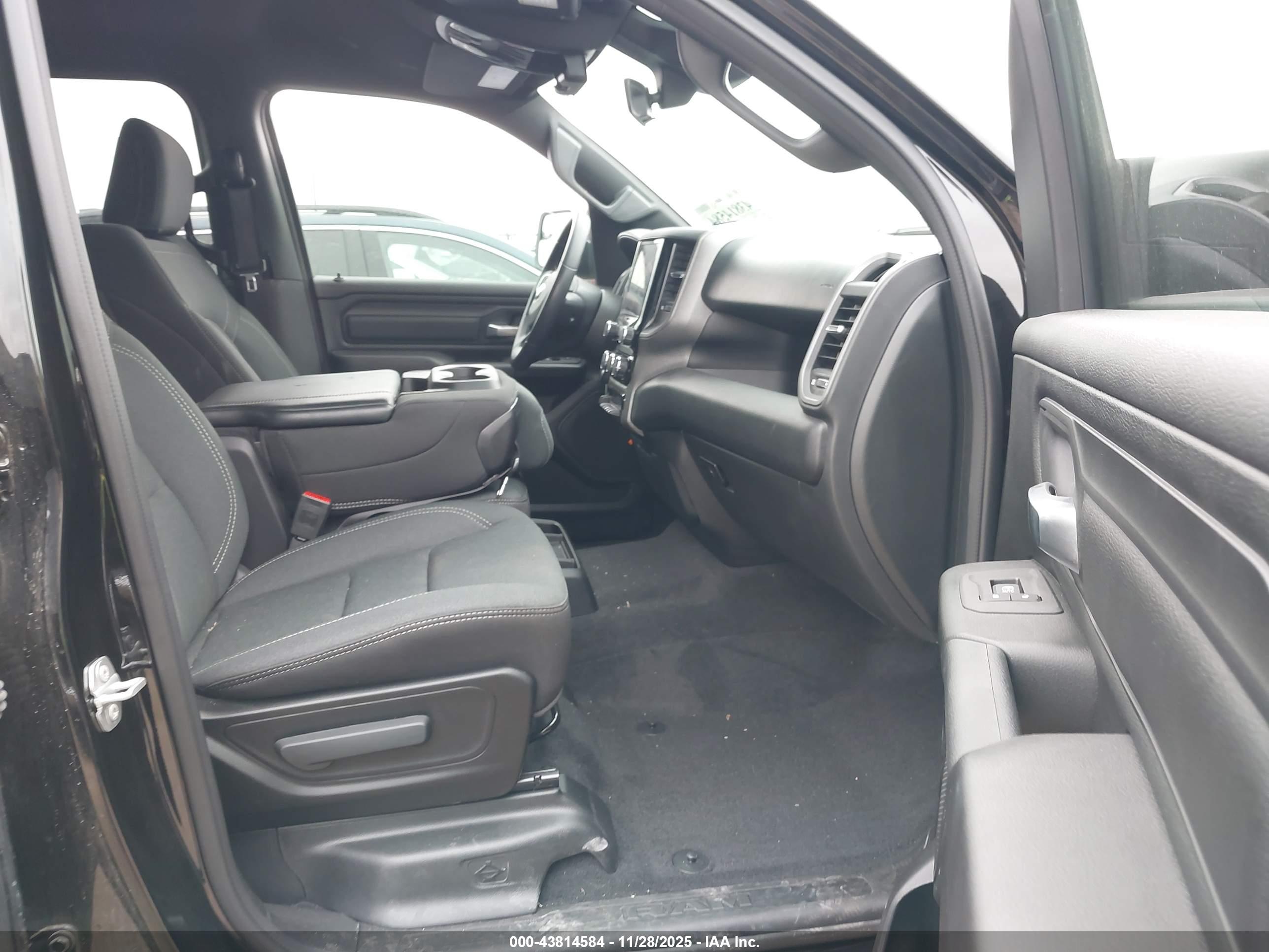 RAM 1500 image 5