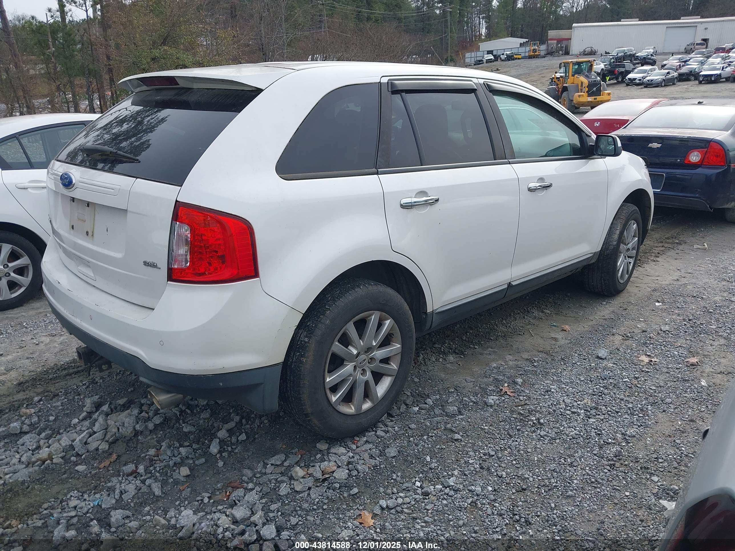 FORD EDGE image 4