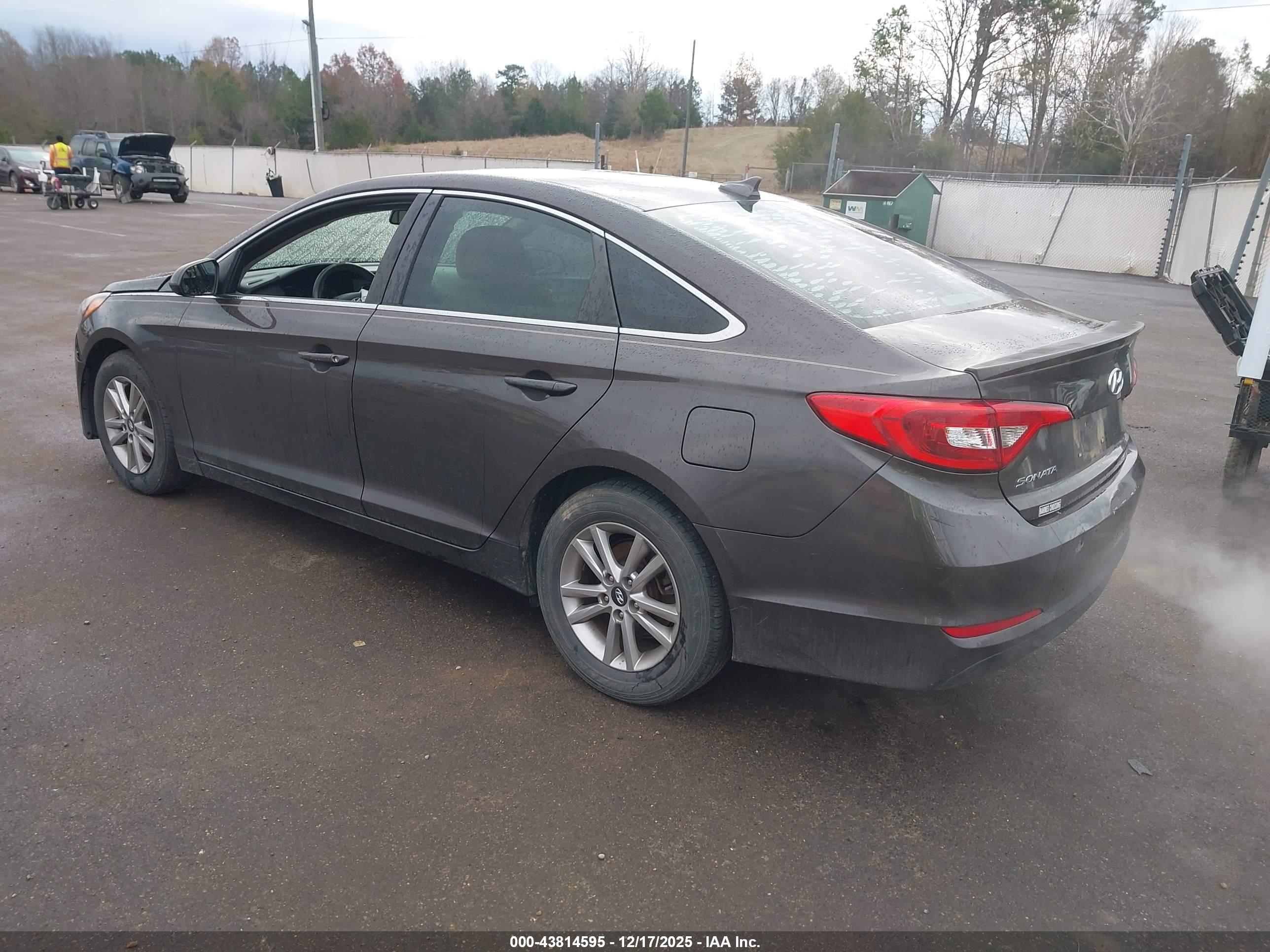 HYUNDAI SONATA image 3