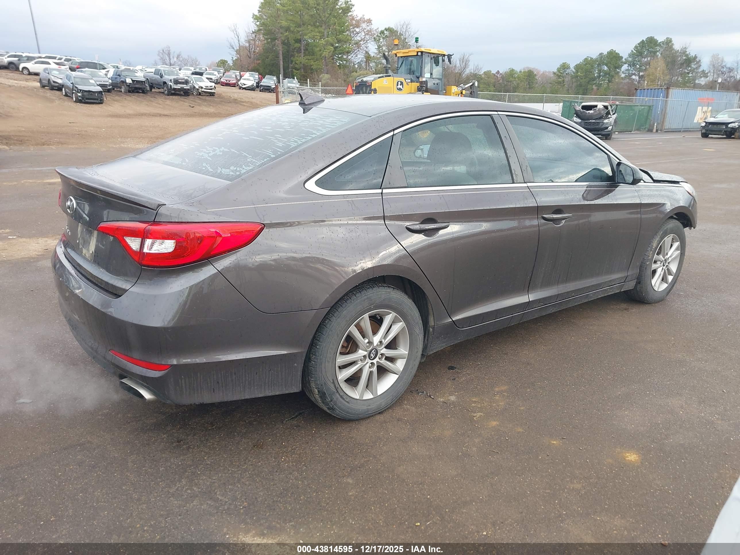 HYUNDAI SONATA image 4