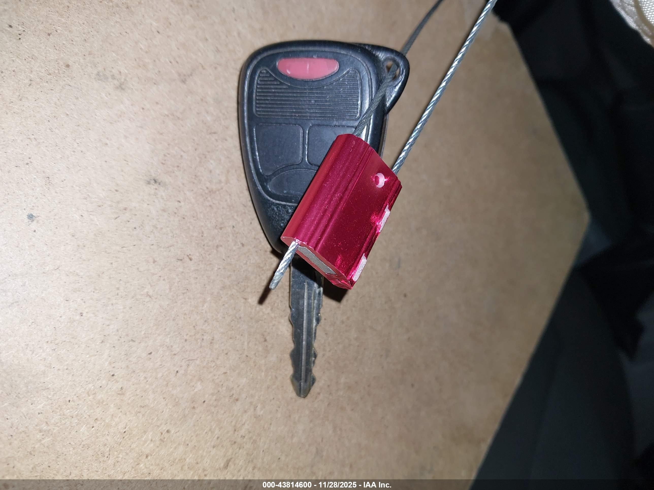JEEP LIBERTY image 11