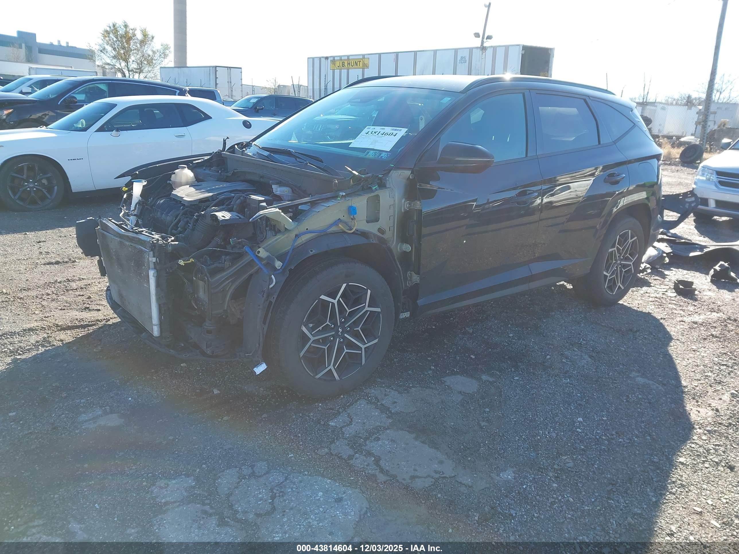 HYUNDAI TUCSON image 2