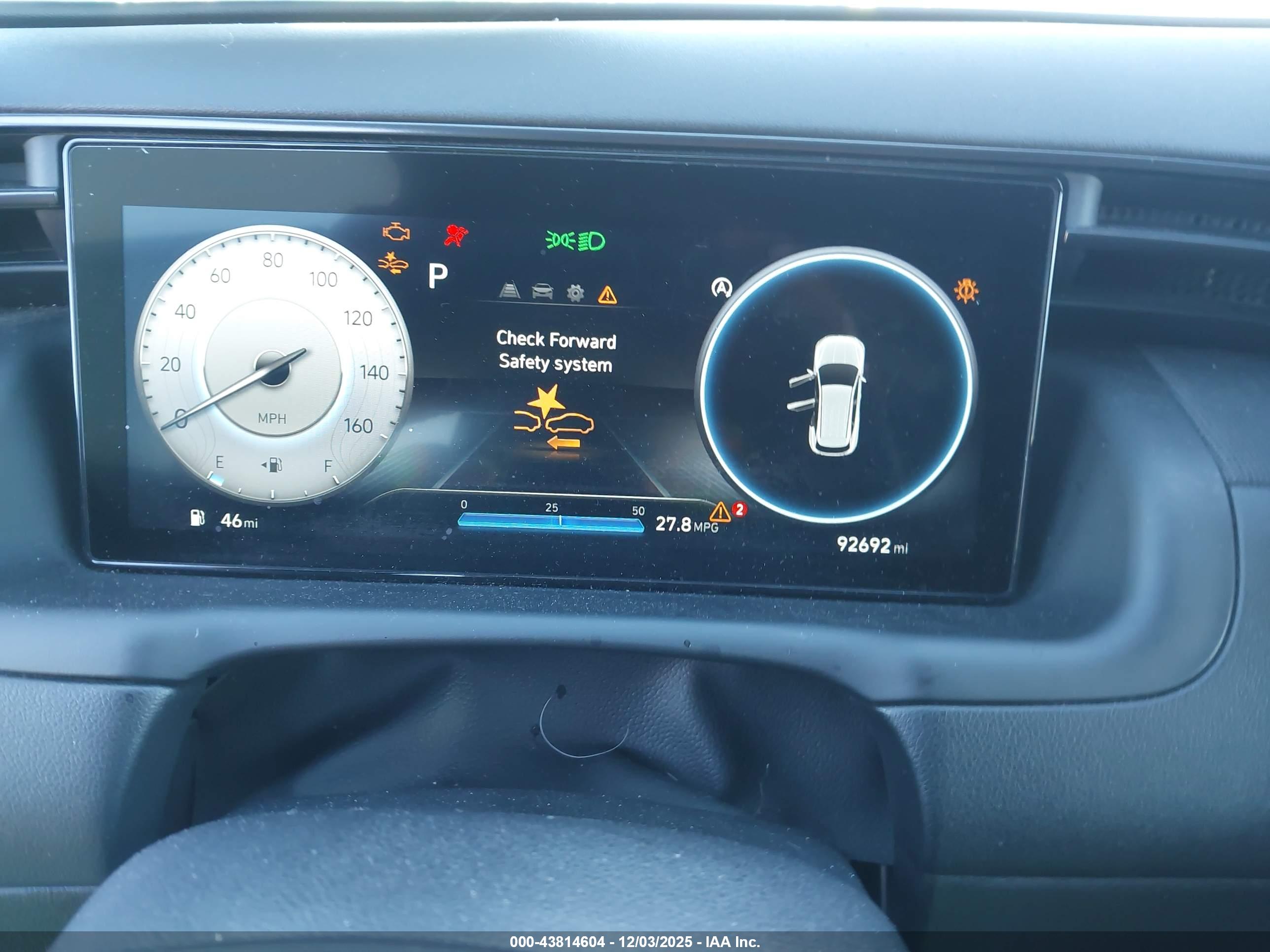 HYUNDAI TUCSON image 7